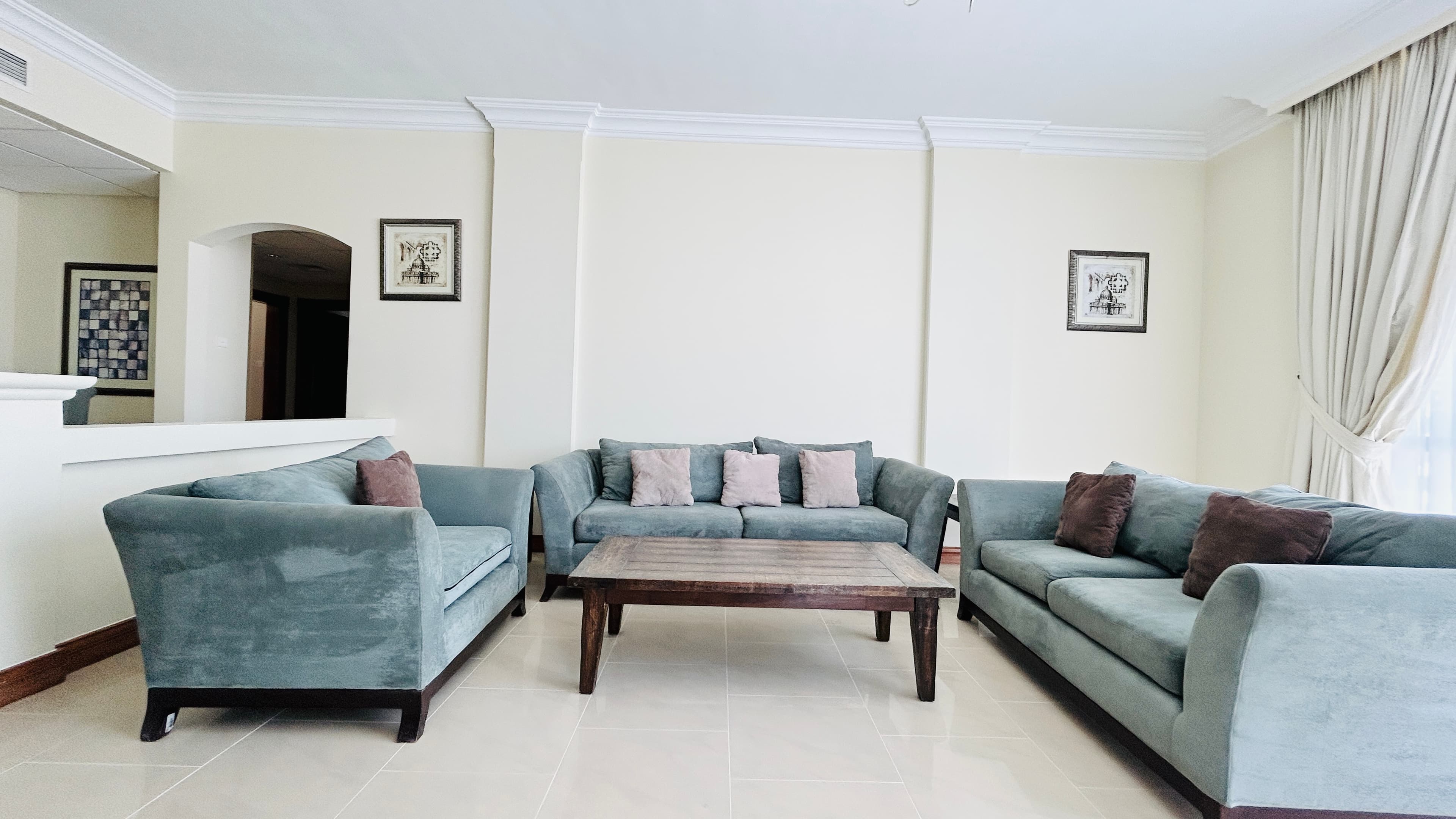 MODERN | HIGH-END AMENITIES | SPACIOUS | CITY VIEW