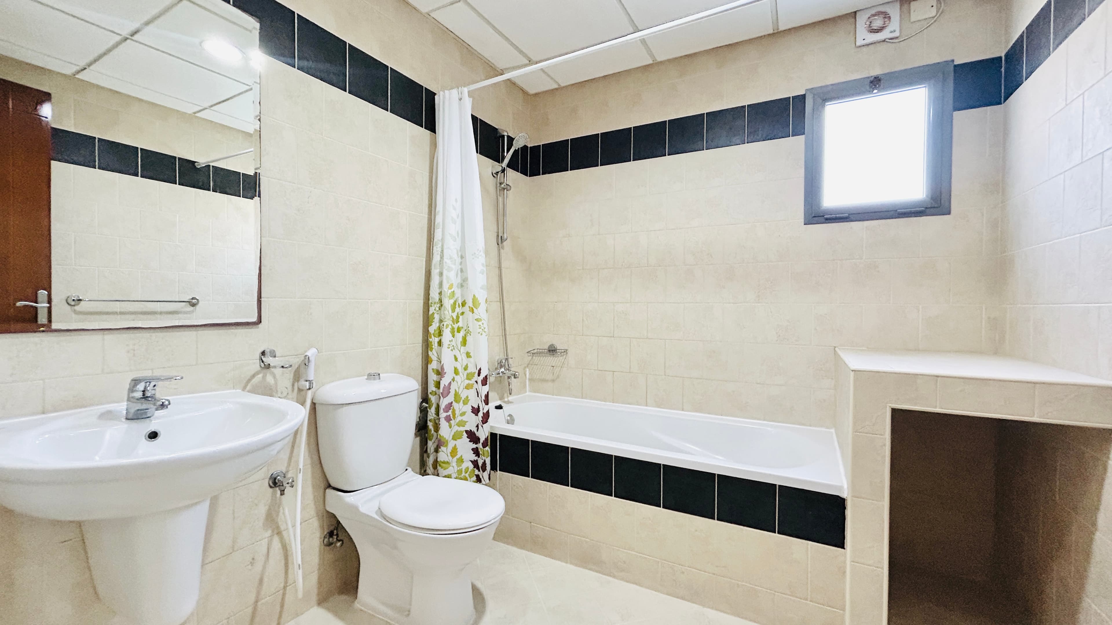 MODERN | HIGH-END AMENITIES | SPACIOUS | CITY VIEW