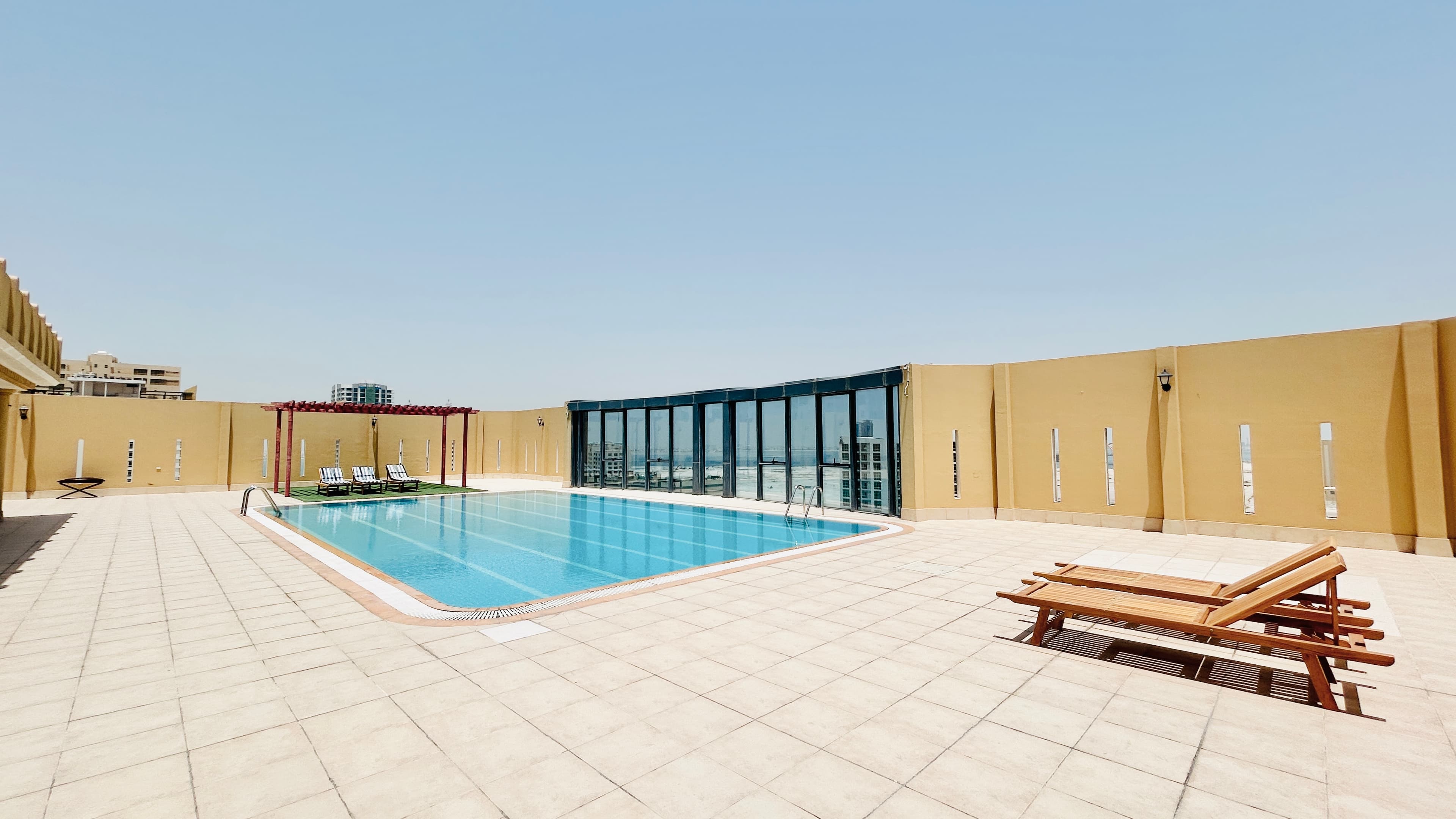 MODERN | HIGH-END AMENITIES | SPACIOUS | CITY VIEW