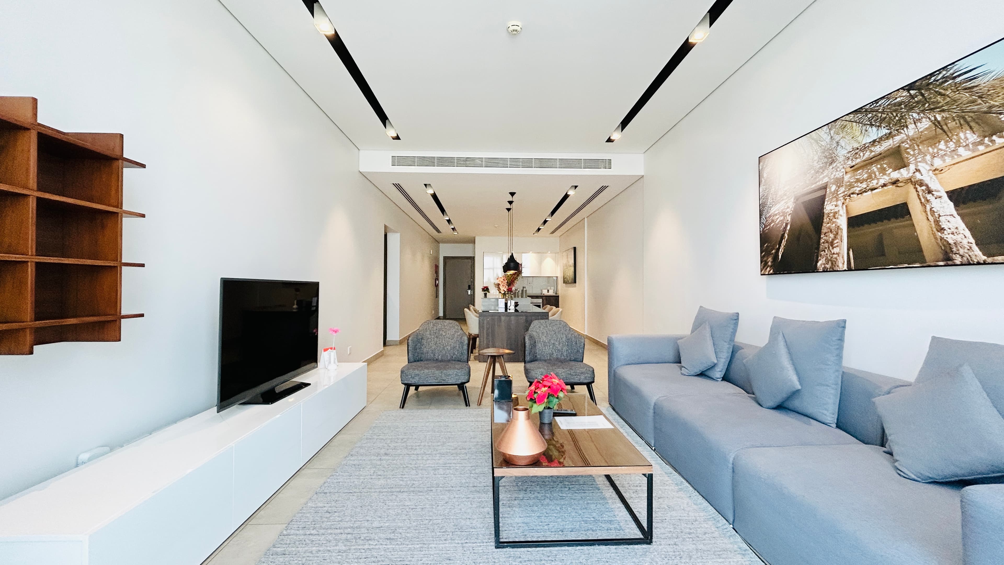 LUXURY | HIGH-END AMENITIES | SPACIOUS | CITY VIEW