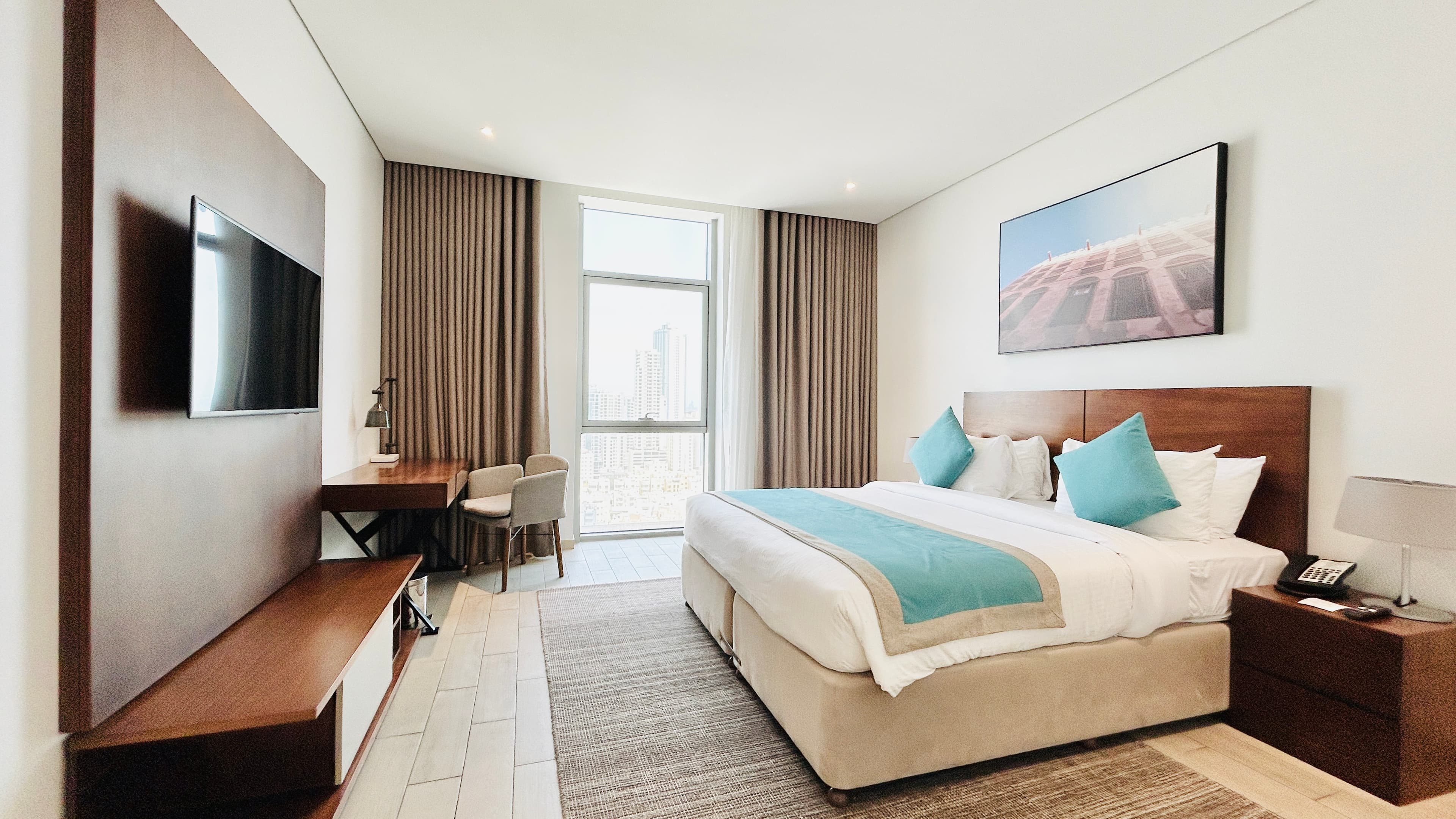 LUXURY | HIGH-END AMENITIES | SPACIOUS | CITY VIEW