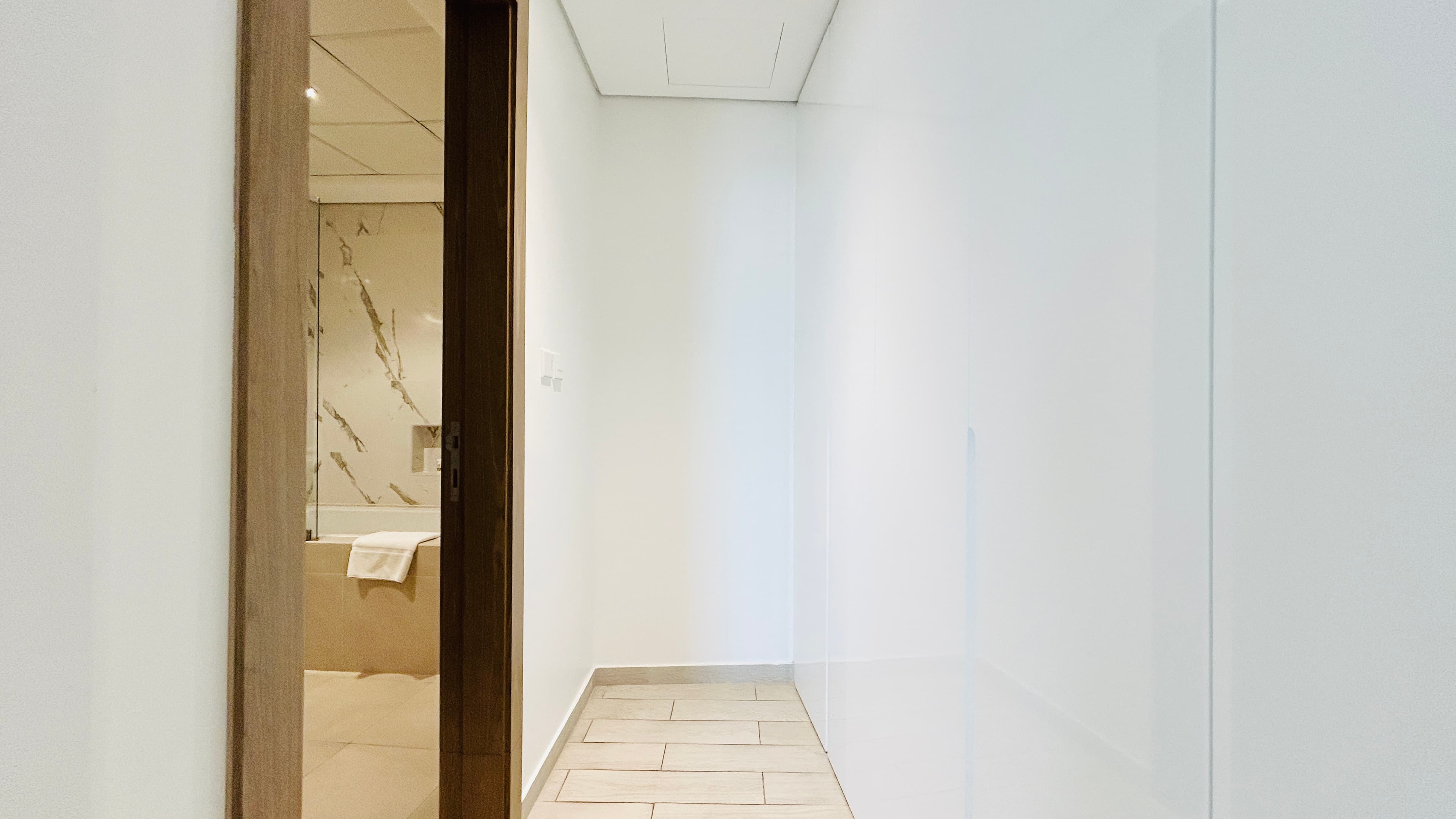 PREMIUM | LUXURY |  SPACIOUS | CITY VIEW | HIGH-END AMENITIES