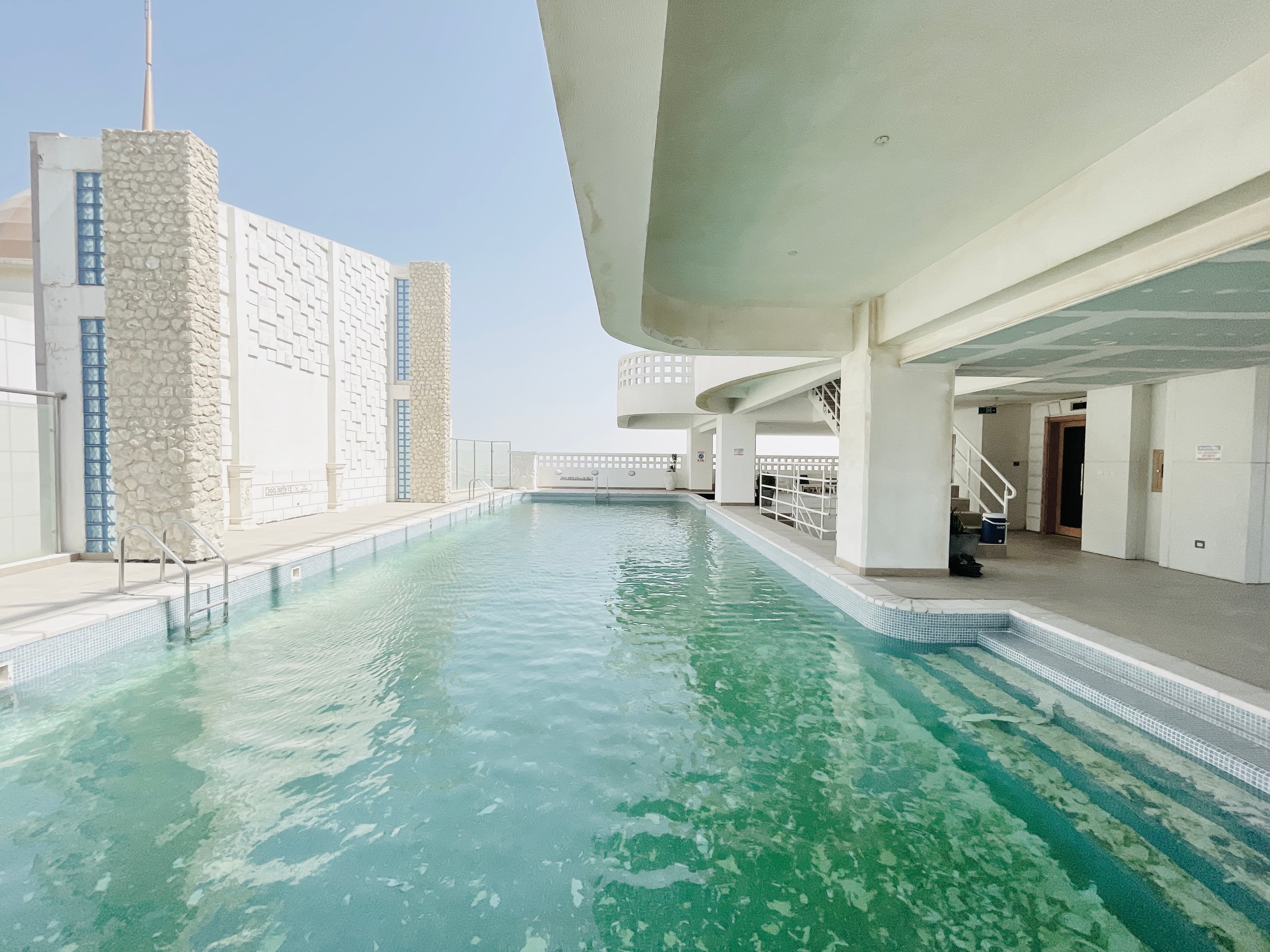 AMENITIES | SPACIOUS | CITYVIEW  | BRIGHT LIGHTING