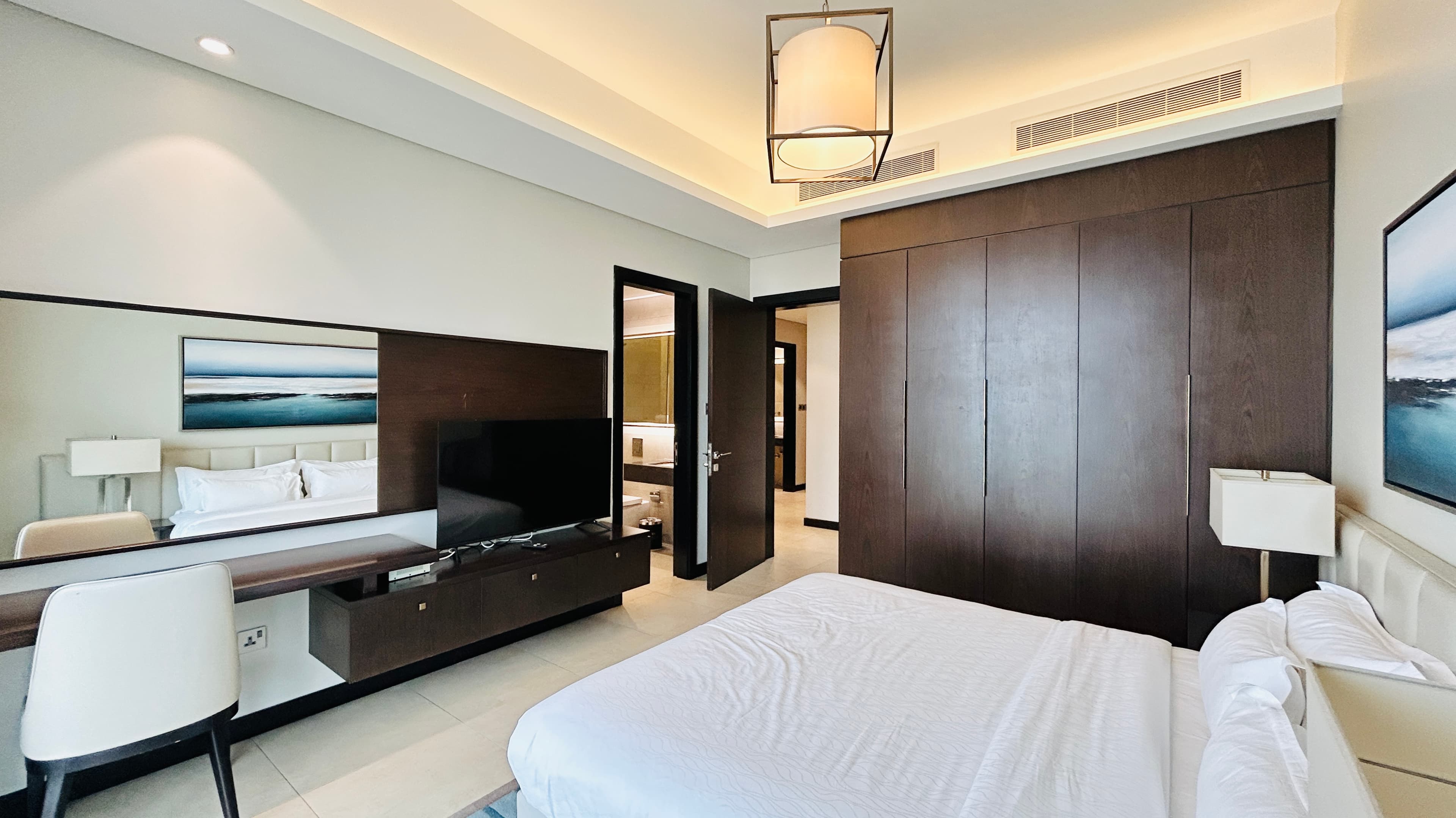 SEA VIEW | HIGH END AMENITIES | LUXURY | SPACIOUS