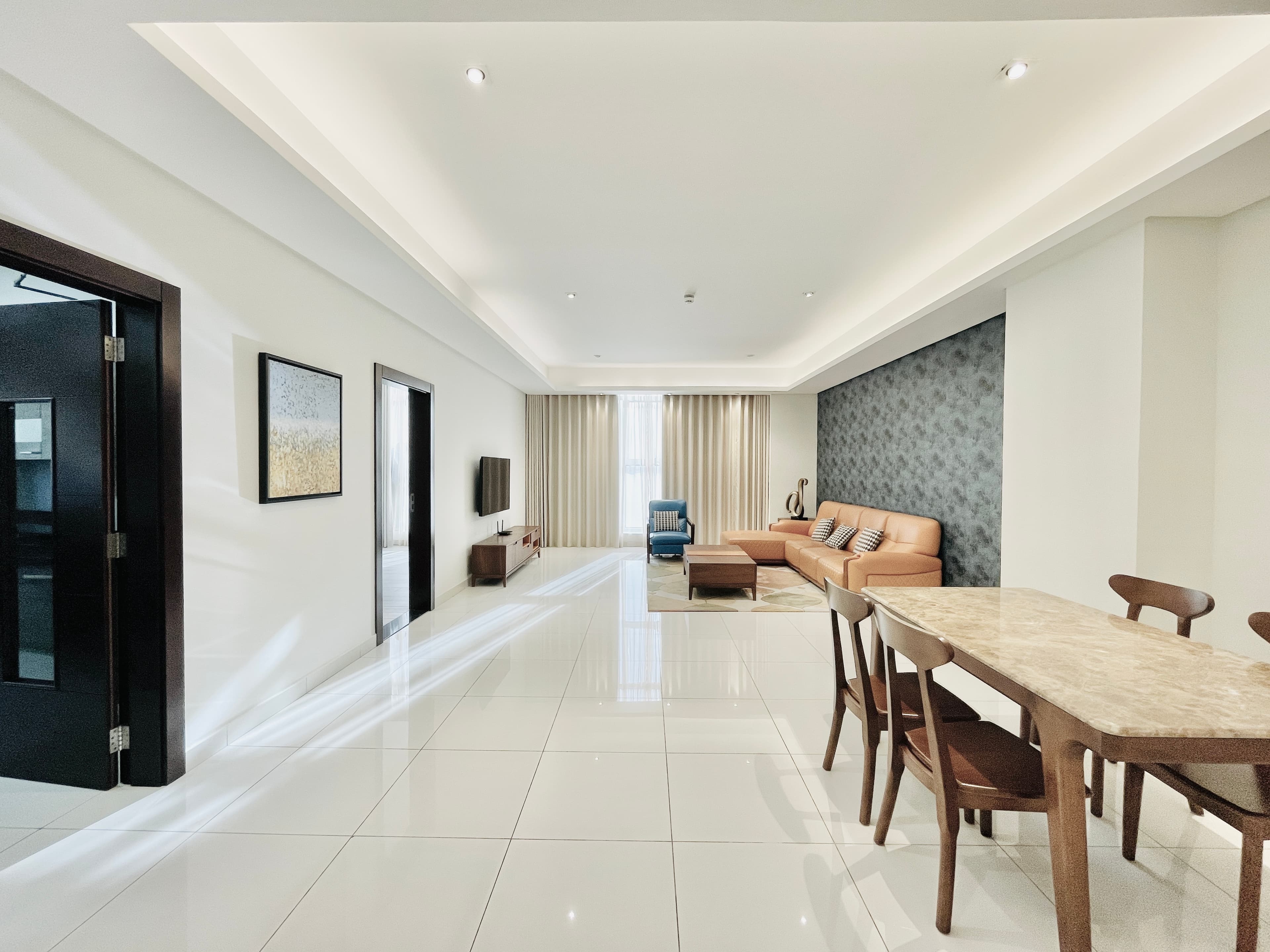 LUXURY | CITY VIEW | SPACIOUS ROOMS | GREAT FACILITIES