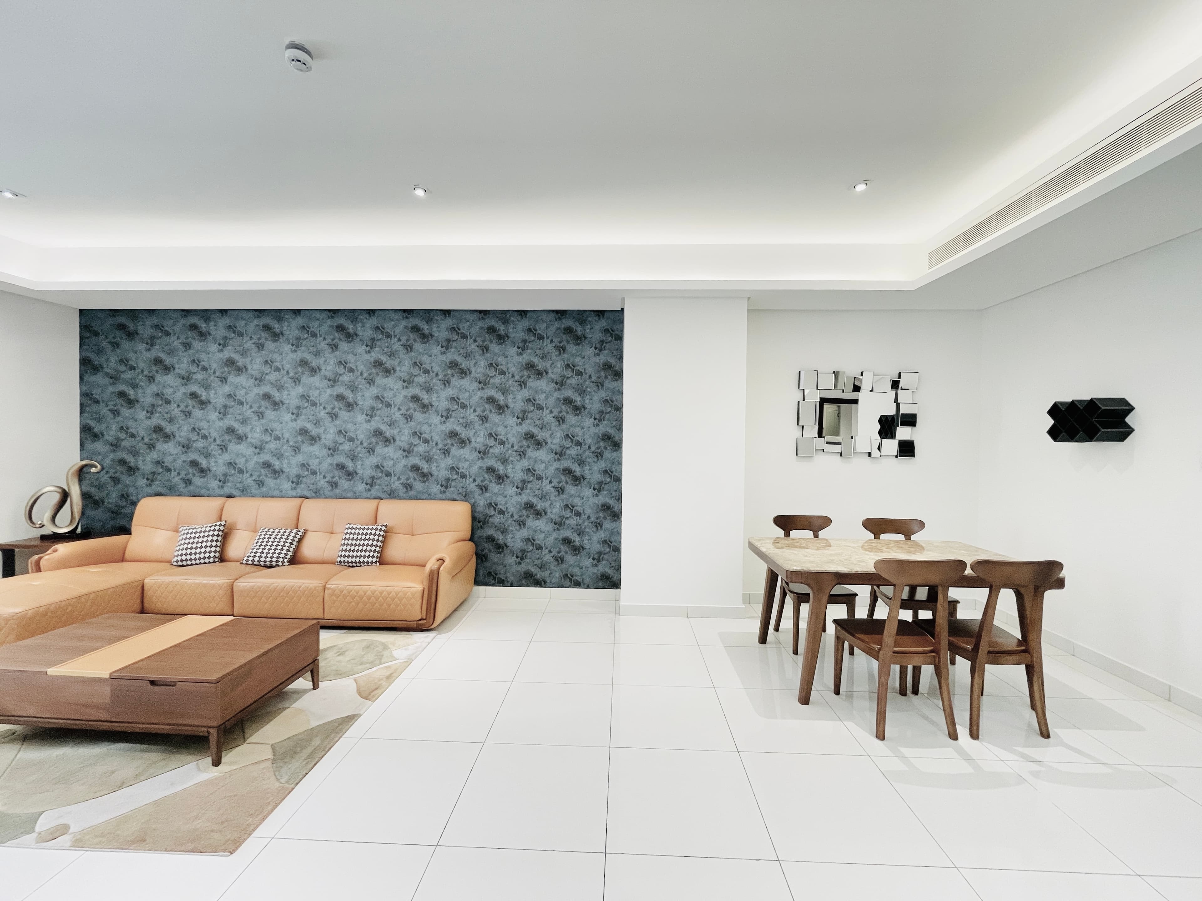 LUXURY | CITY VIEW | SPACIOUS ROOMS | GREAT FACILITIES