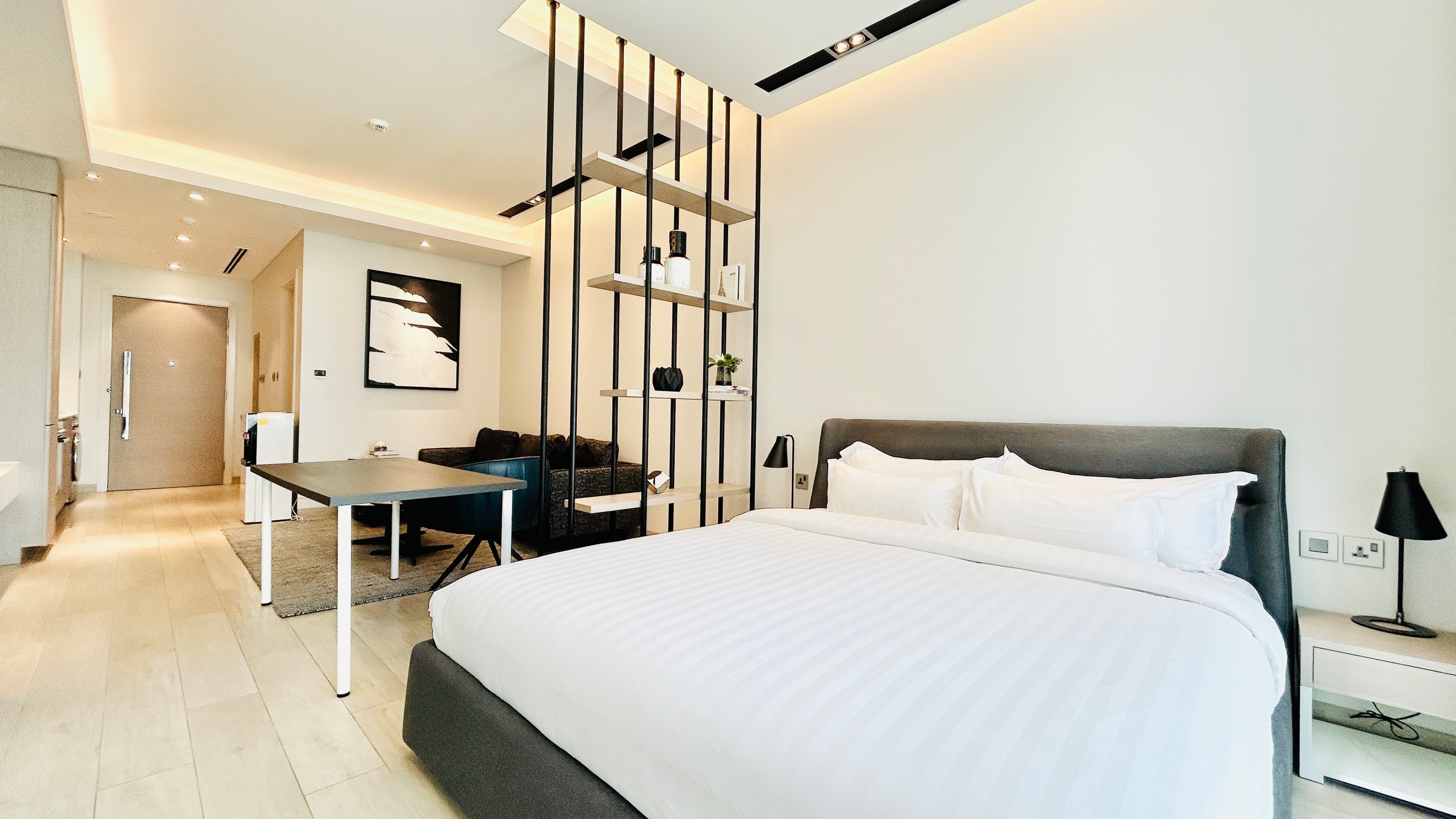 GREAT INVESTMENT | LUXURY | SPACIOUS ROOM | SEA VIEW