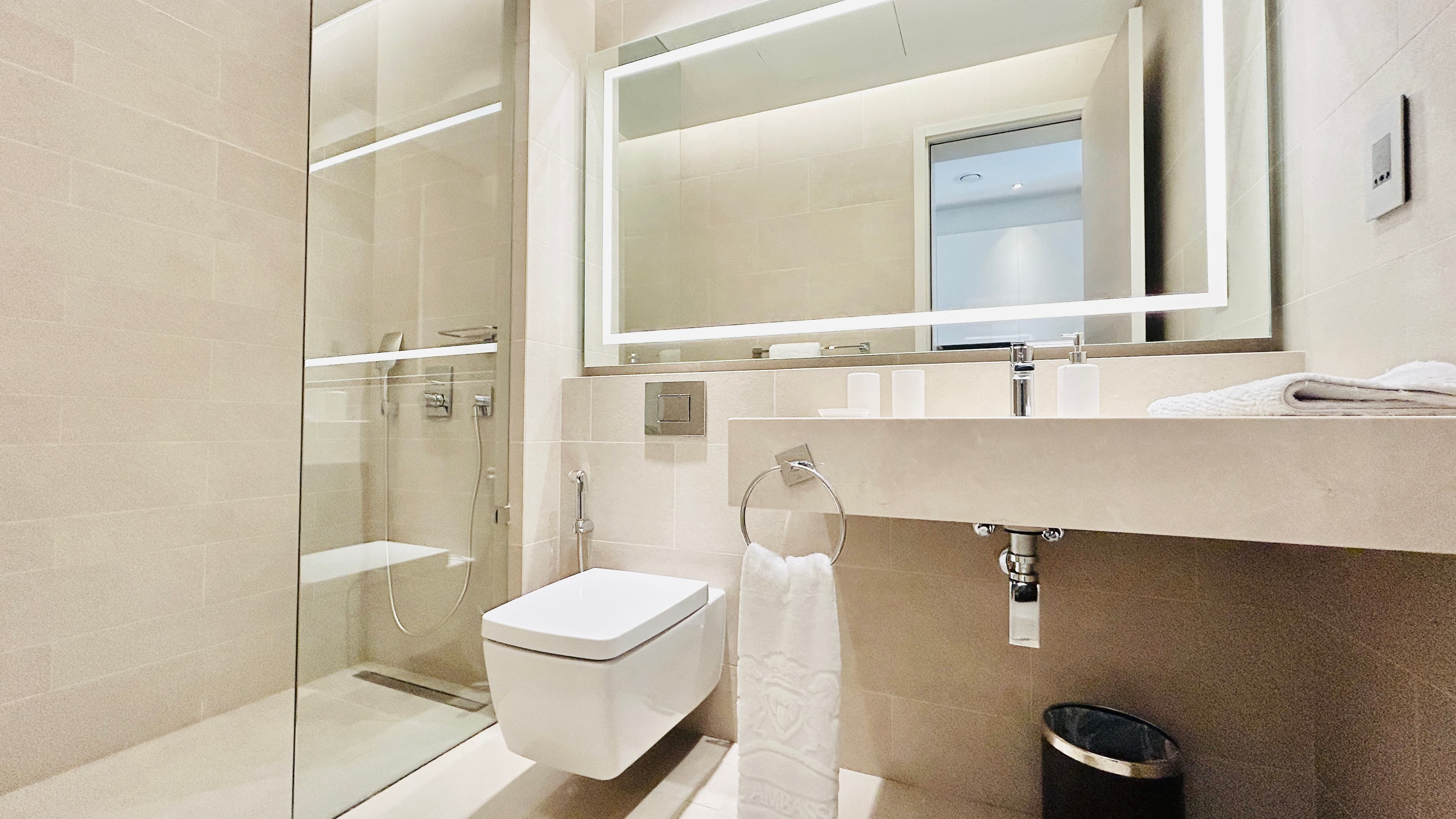 LUXURY | SPACIOUS ROOM | SEA VIEW | GREAT AMBIENCE