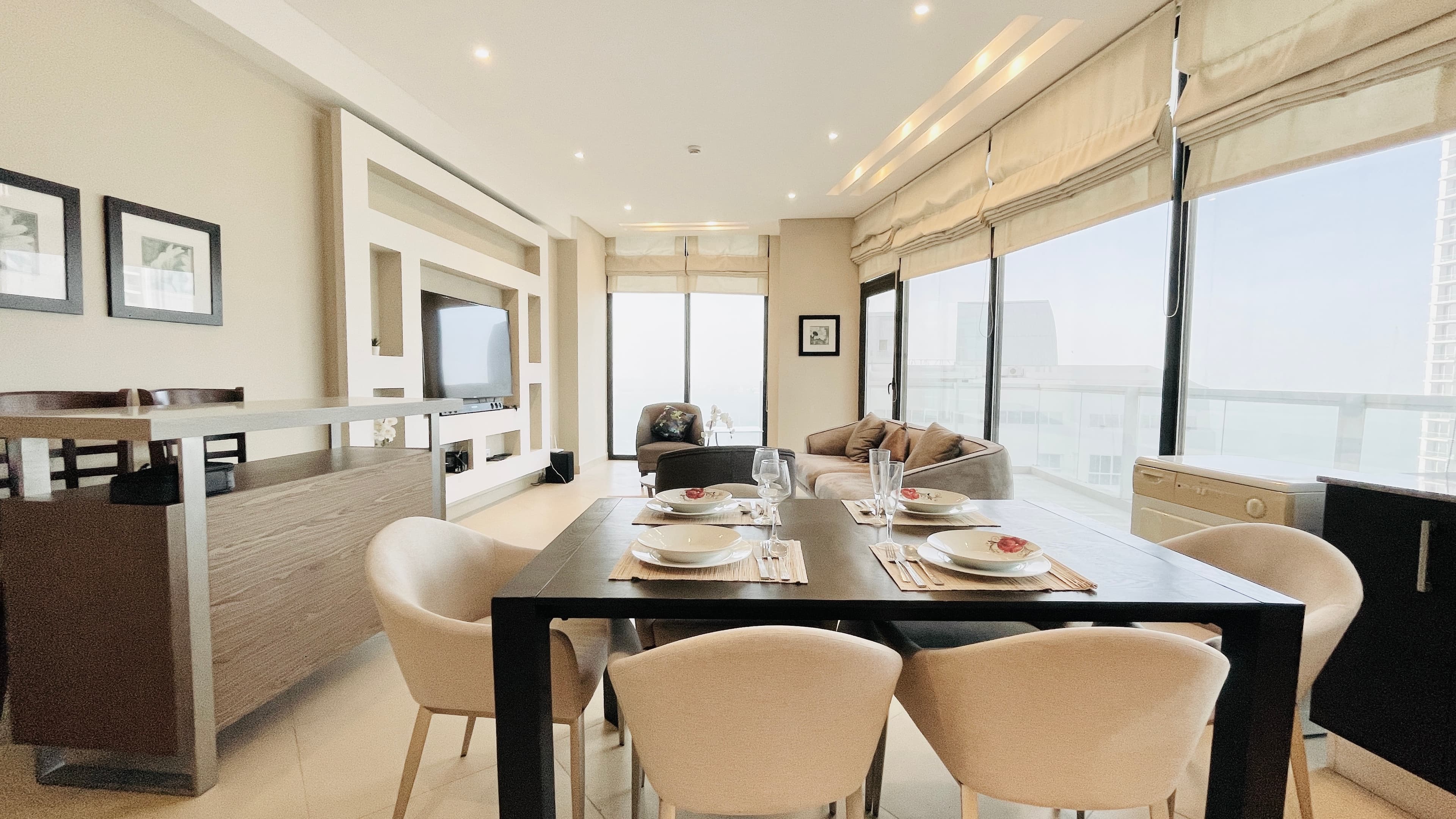 BALCONY | PARTIAL SEA/CITYVIEW | GREAT FACILITIES