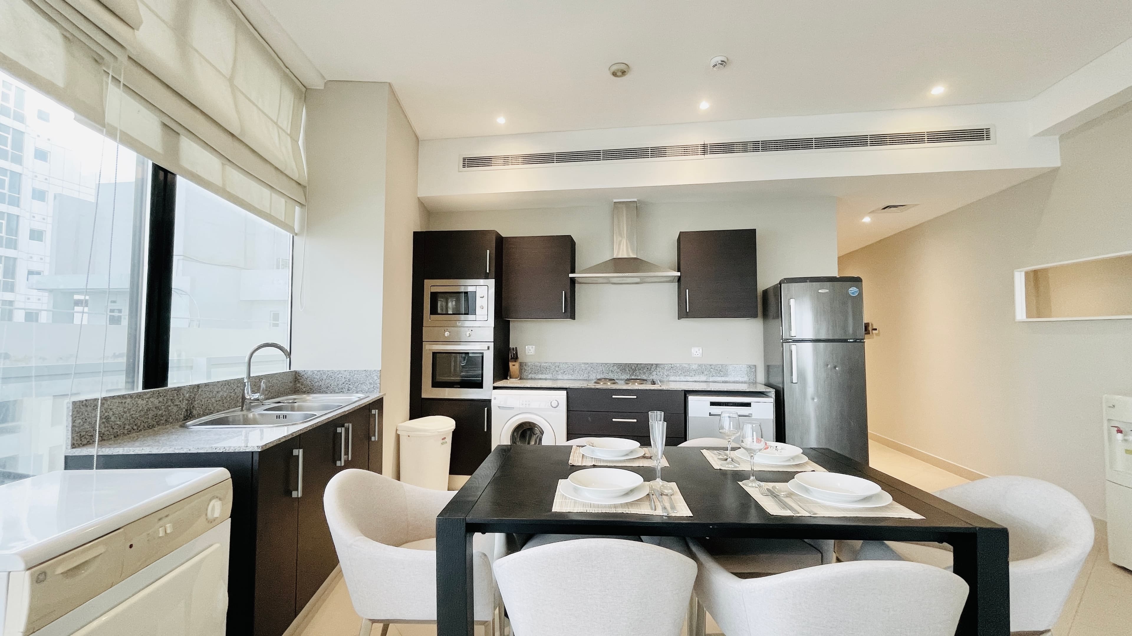 BALCONY | PARTIAL SEA/CITYVIEW | GREAT FACILITIES