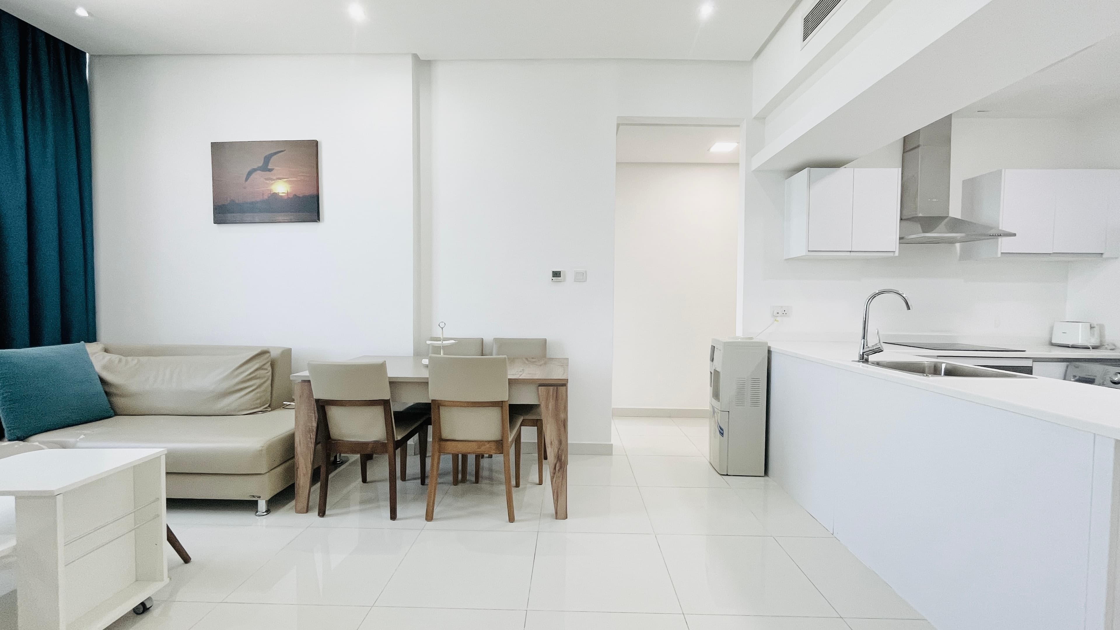 SPACIOUS ROOMS | GREAT FACILITIES | CITY VIEW | MODERN