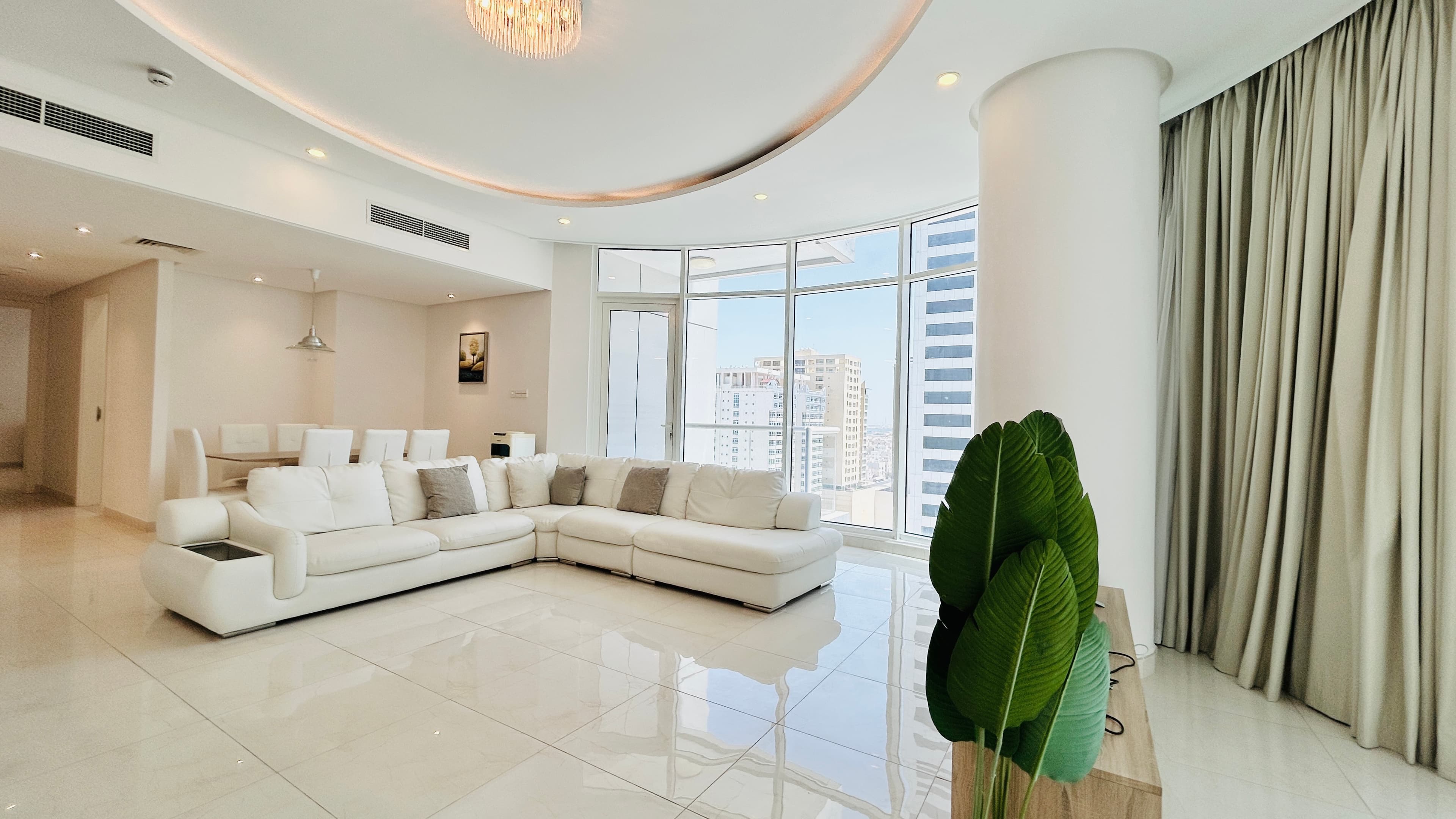 BRIGHT LIGHT | SPACIOUS | MAID ROOM | GREAT AMENITIES