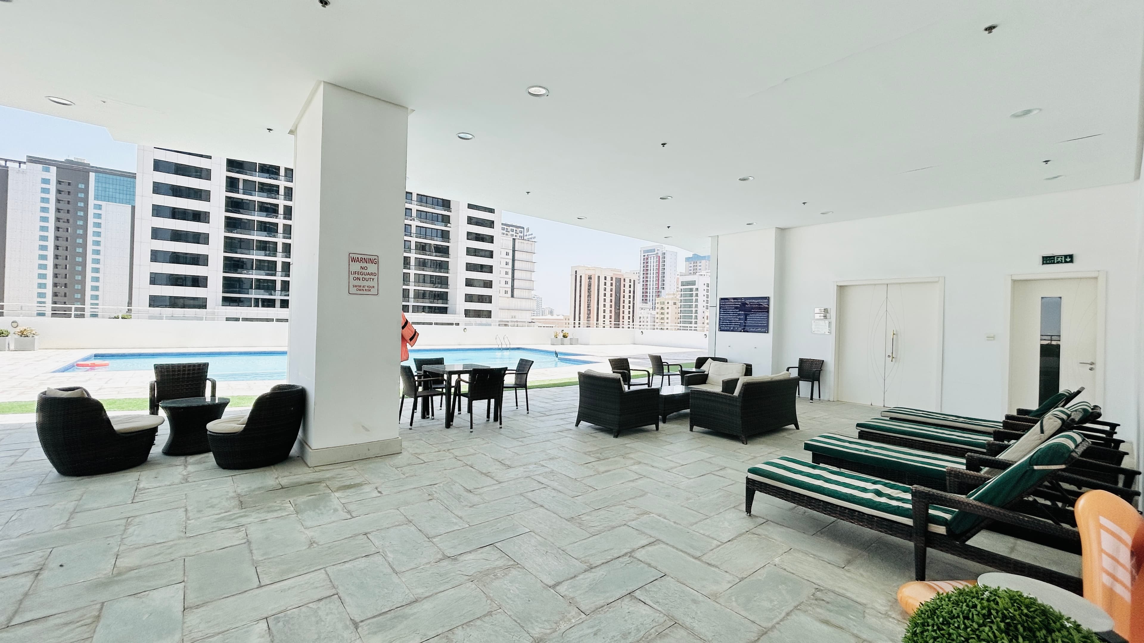 SPACIOUS ROOM | GREAT VIEW | GREAT AMENITIES