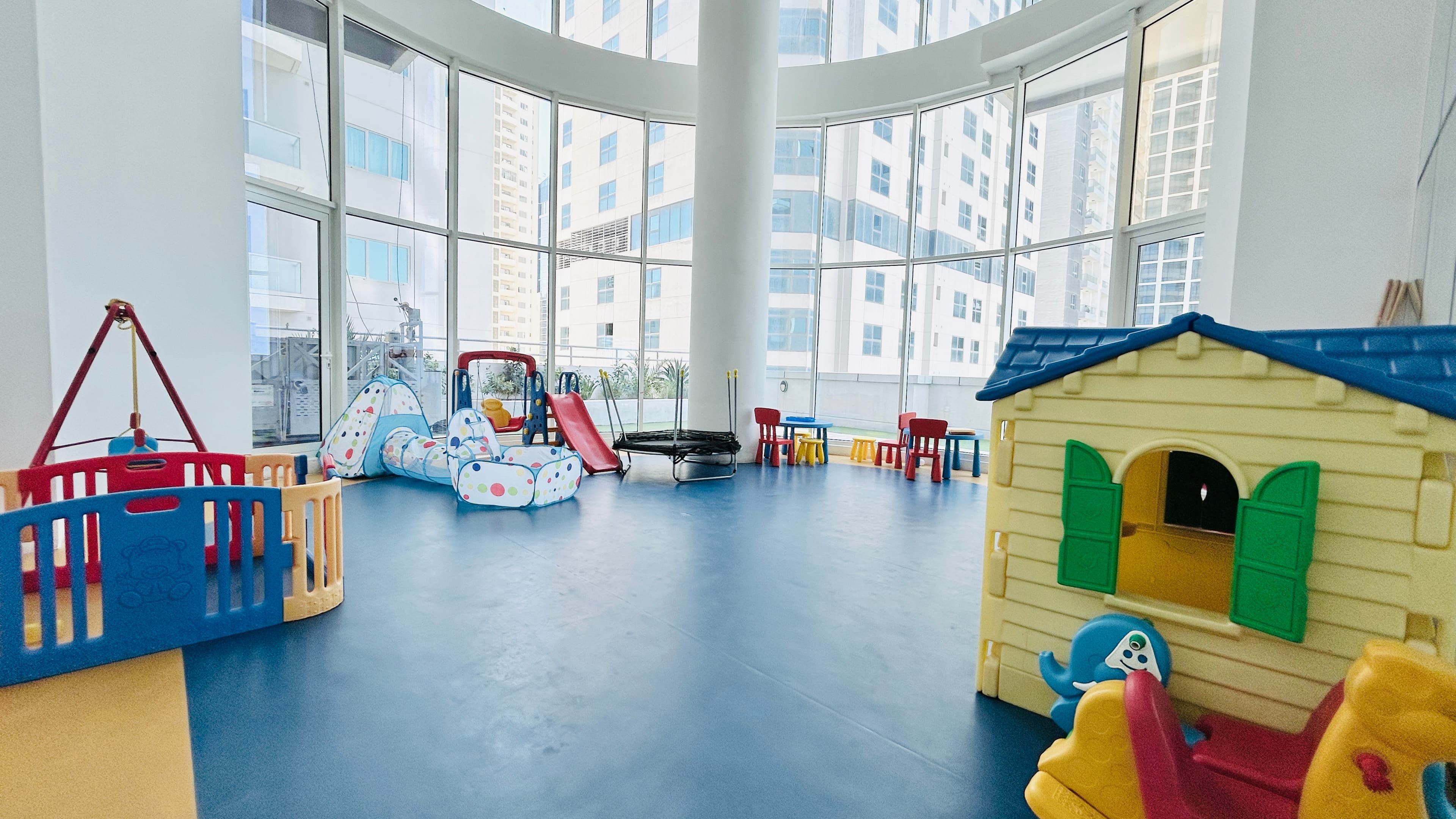 BRIGHT LIGHT | SPACIOUS | MAID ROOM | GREAT AMENITIES