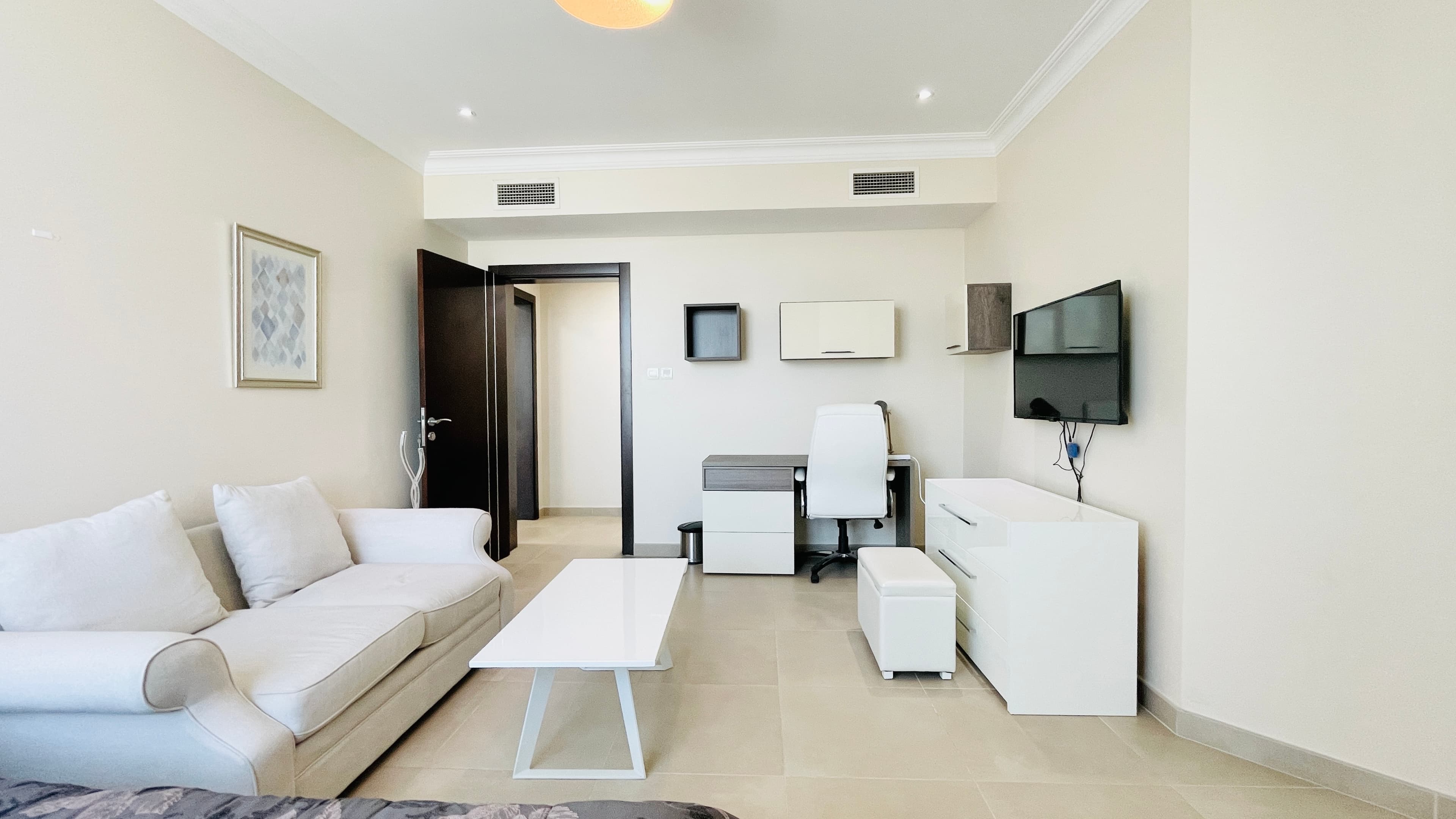 CITY VIEW | SPACIOUS ROOMS | GREAT FACILITIES |