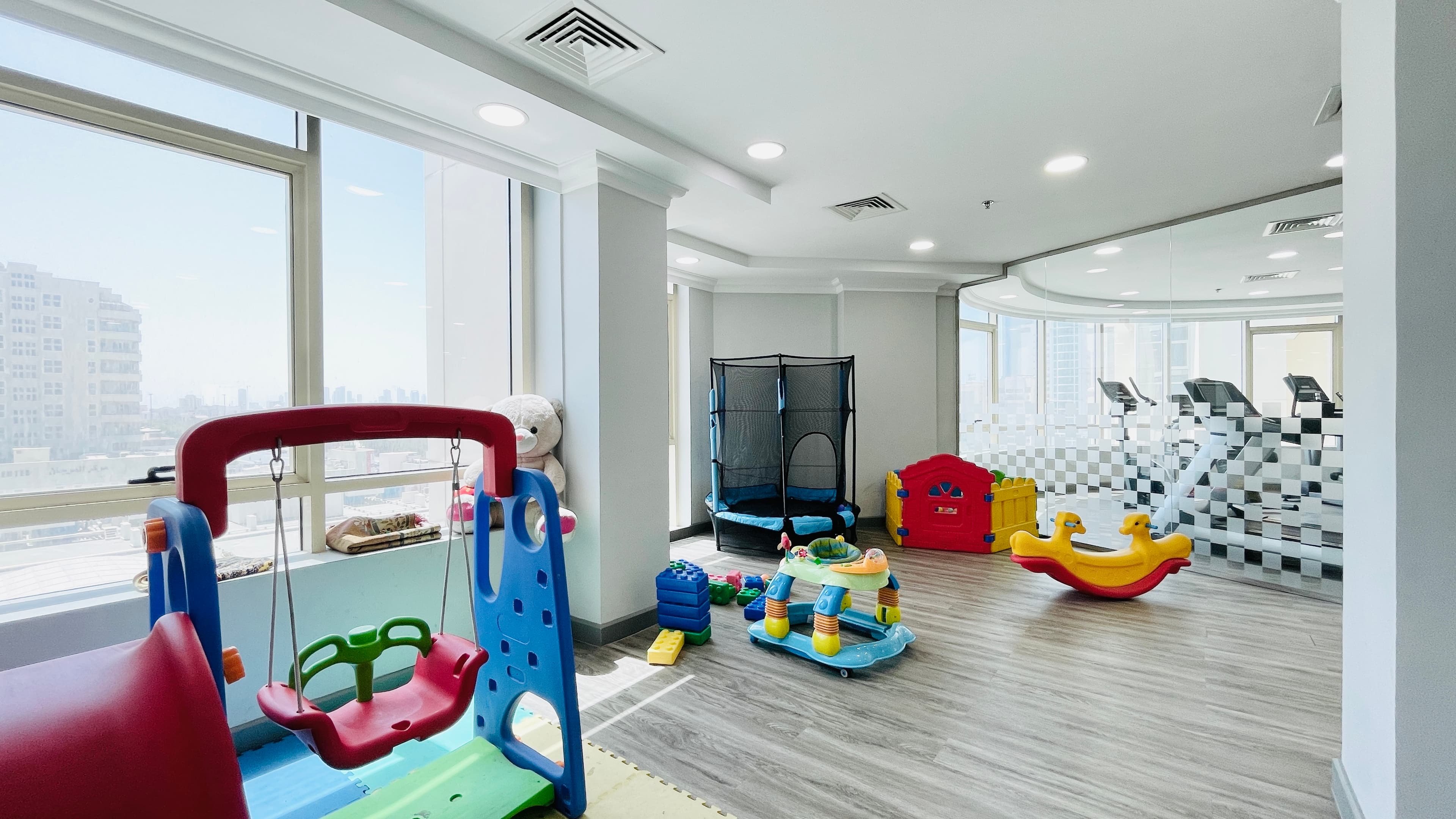 CITY VIEW | SPACIOUS ROOMS | GREAT FACILITIES |