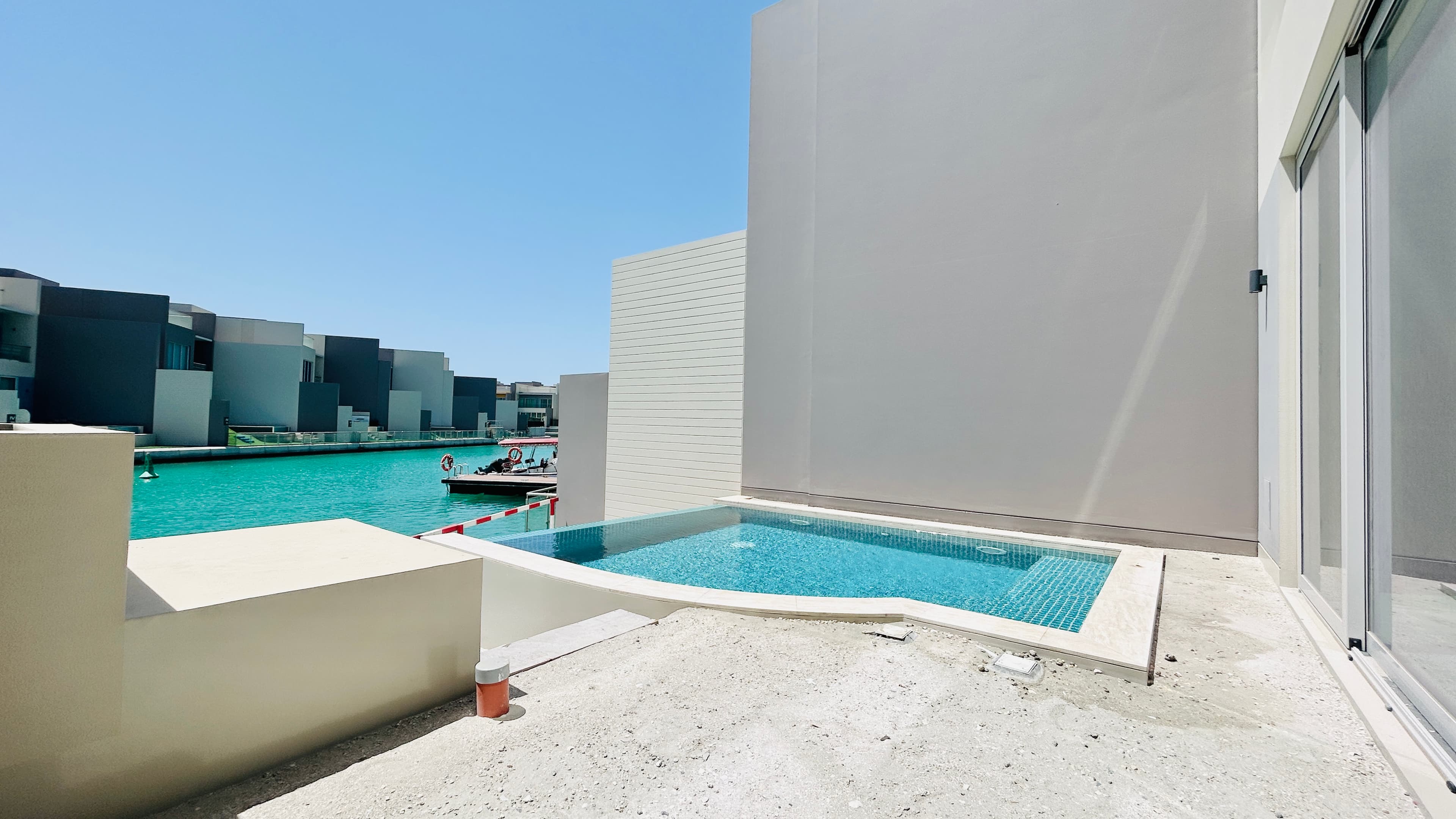 WATERFRONT VIEW | BRAND NEW | MODERN | PRIVATE POOL