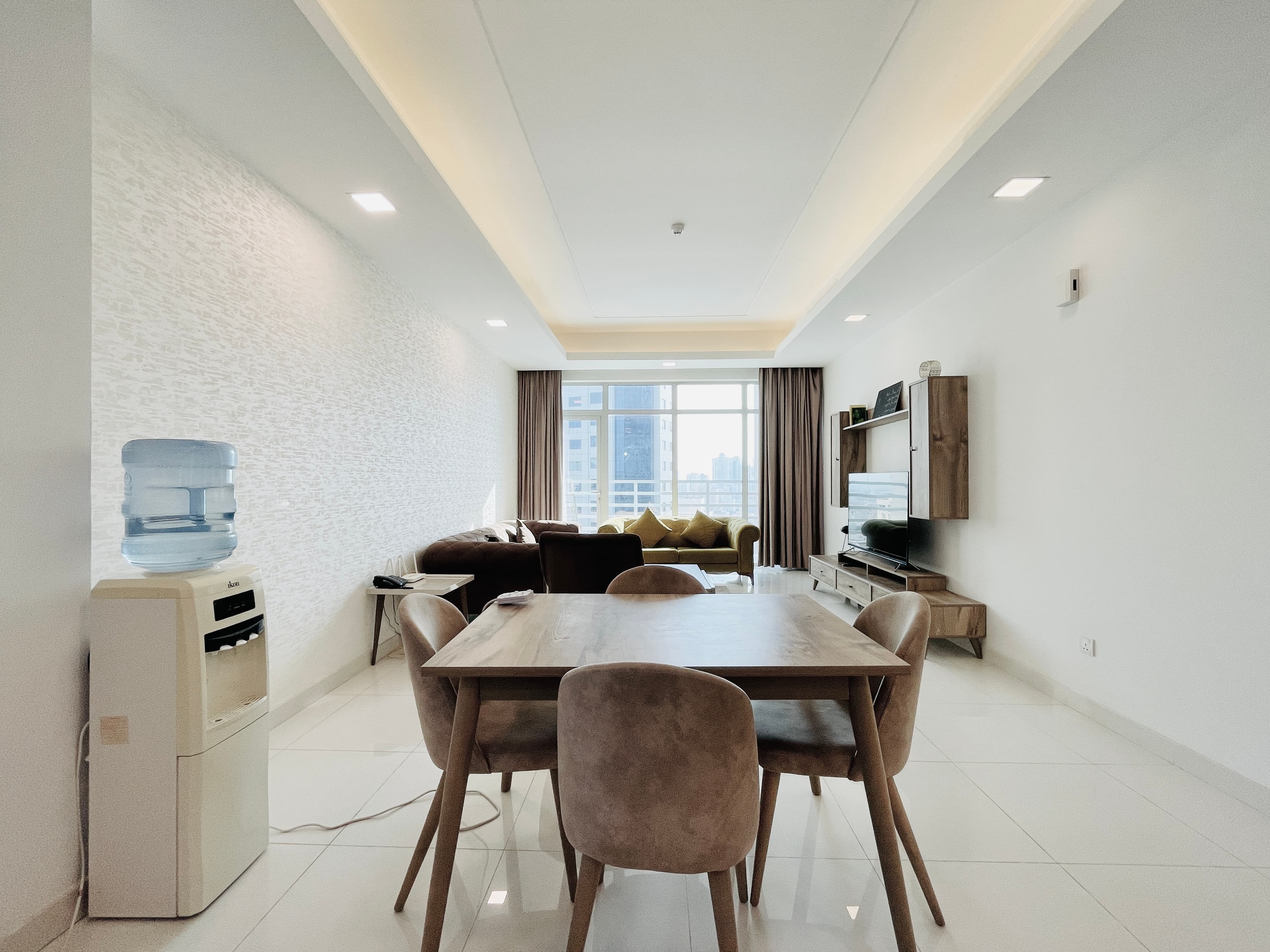 MODERN | CITY VIEW | SPACIOUS ROOMS | GREAT FACILITIES