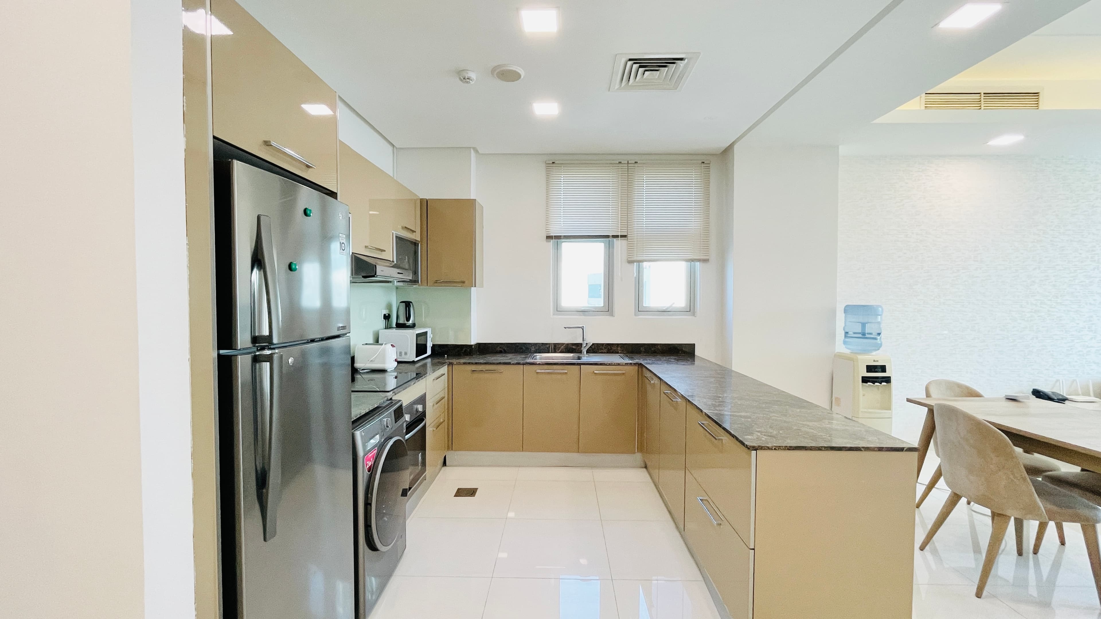 CITY VIEW | SPACIOUS | ROOMS | GREAT FACILITIES