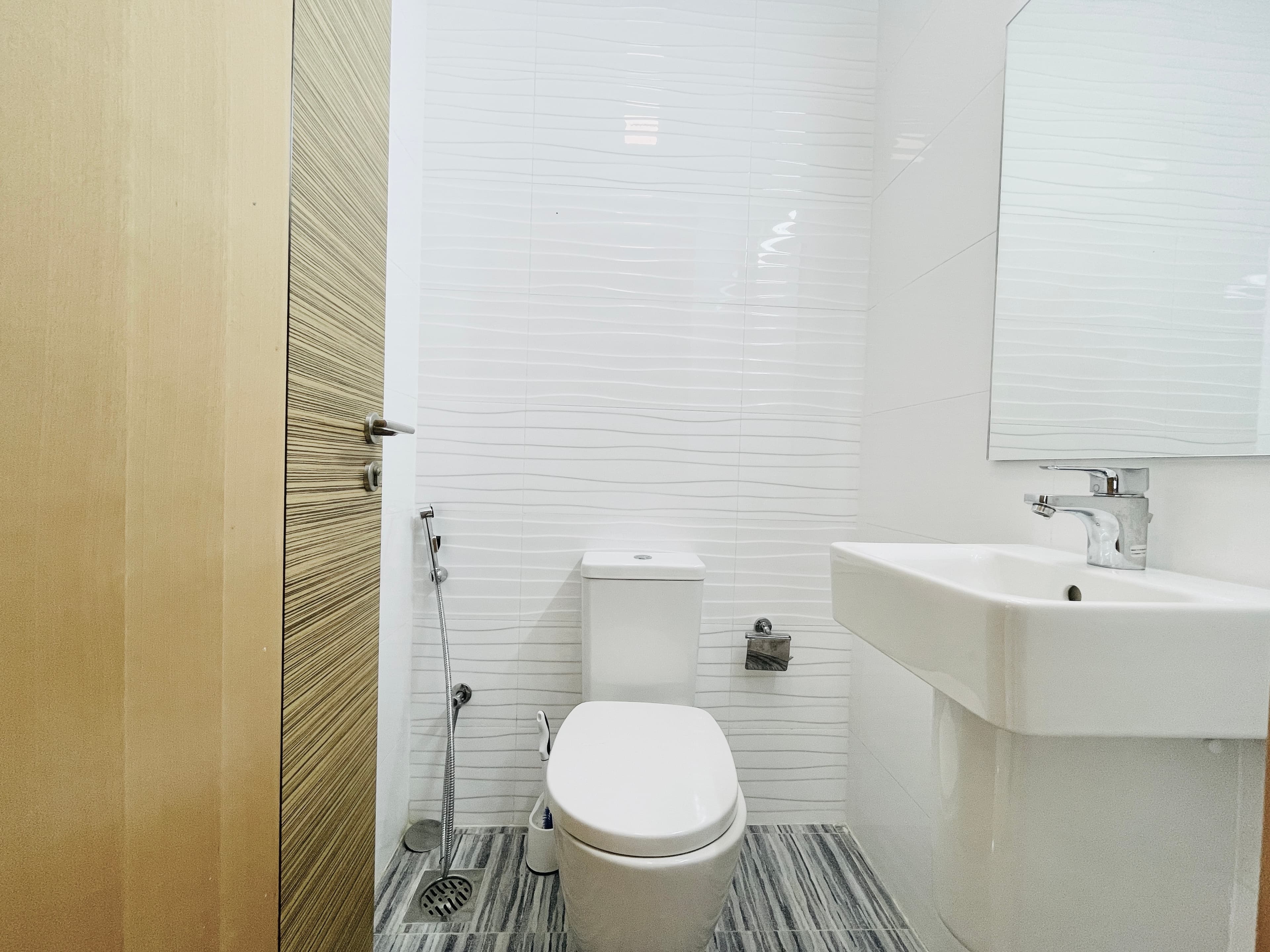 MODERN | CITY VIEW | SPACIOUS ROOMS | GREAT FACILITIES