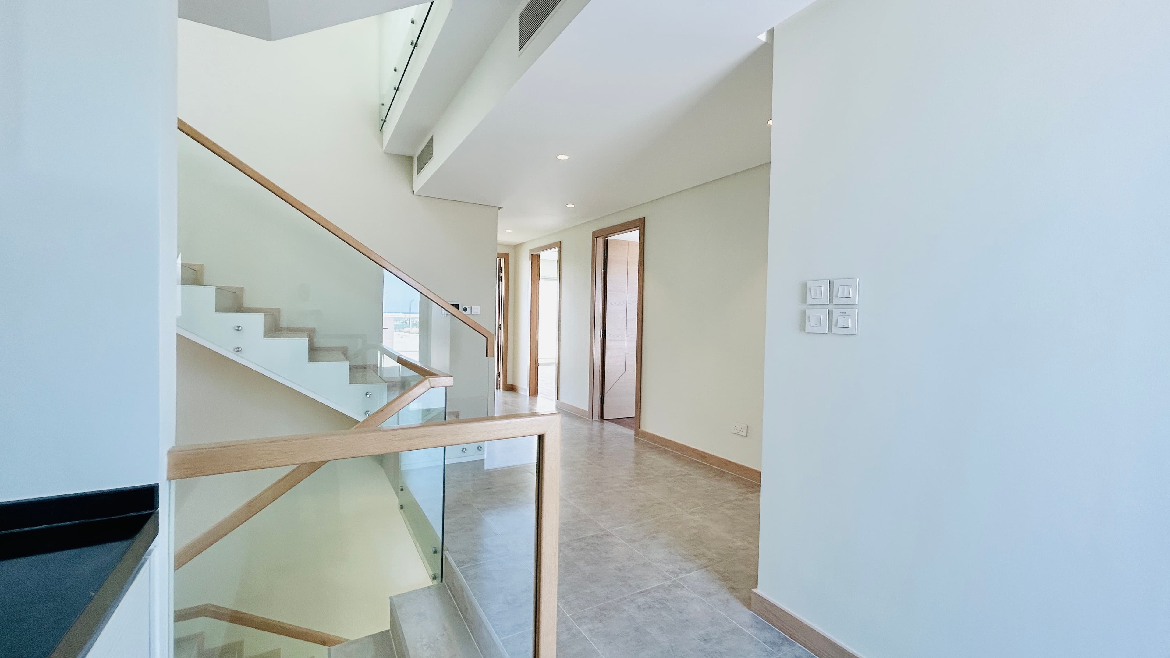 BRAND NEW | MODERN | PRIVATE POOL | WATERFRONT VIEW