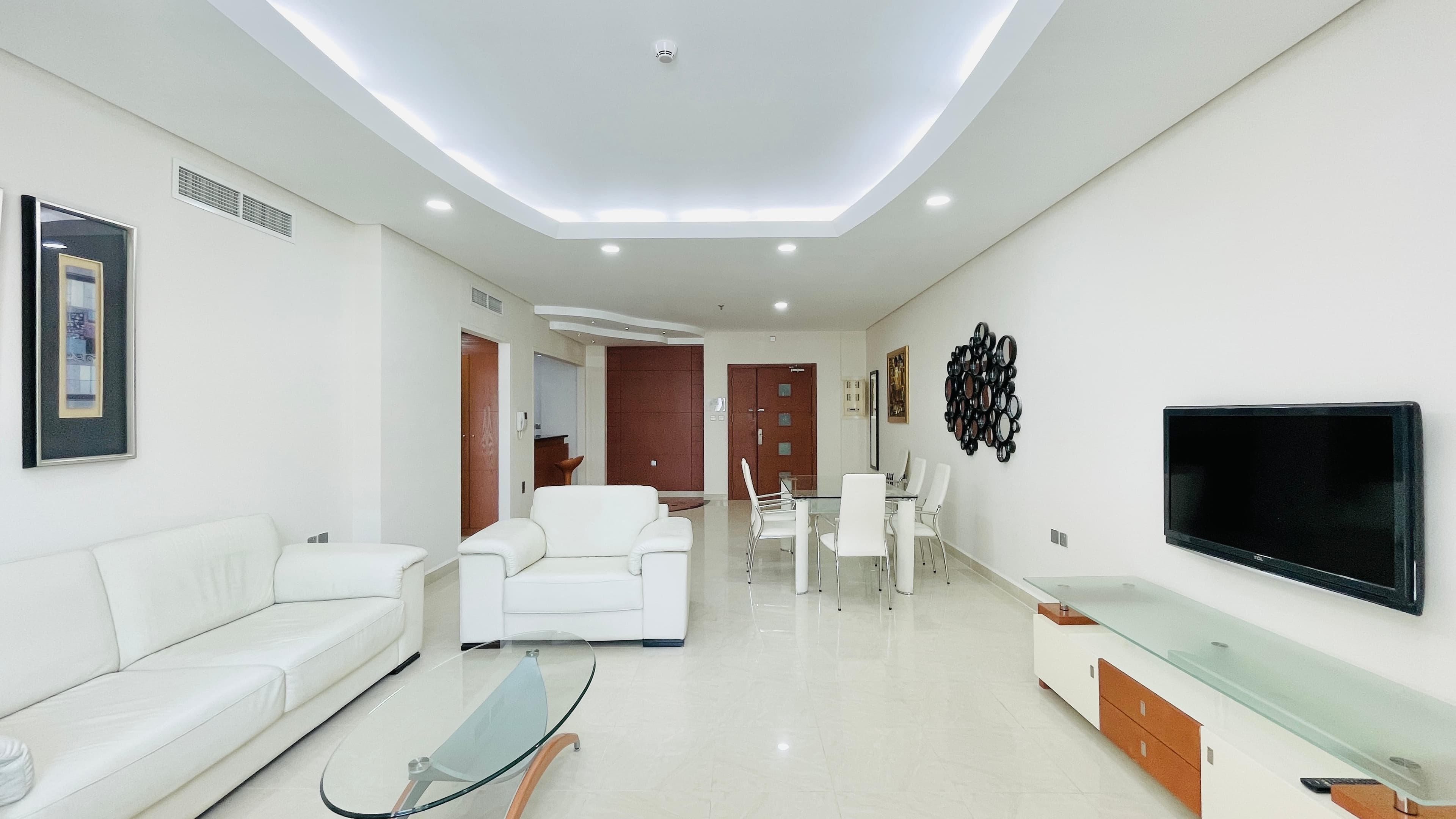 SPACIOUS ROOMS | BALCONY | CITYVIEW | GREAT FACILITIES
