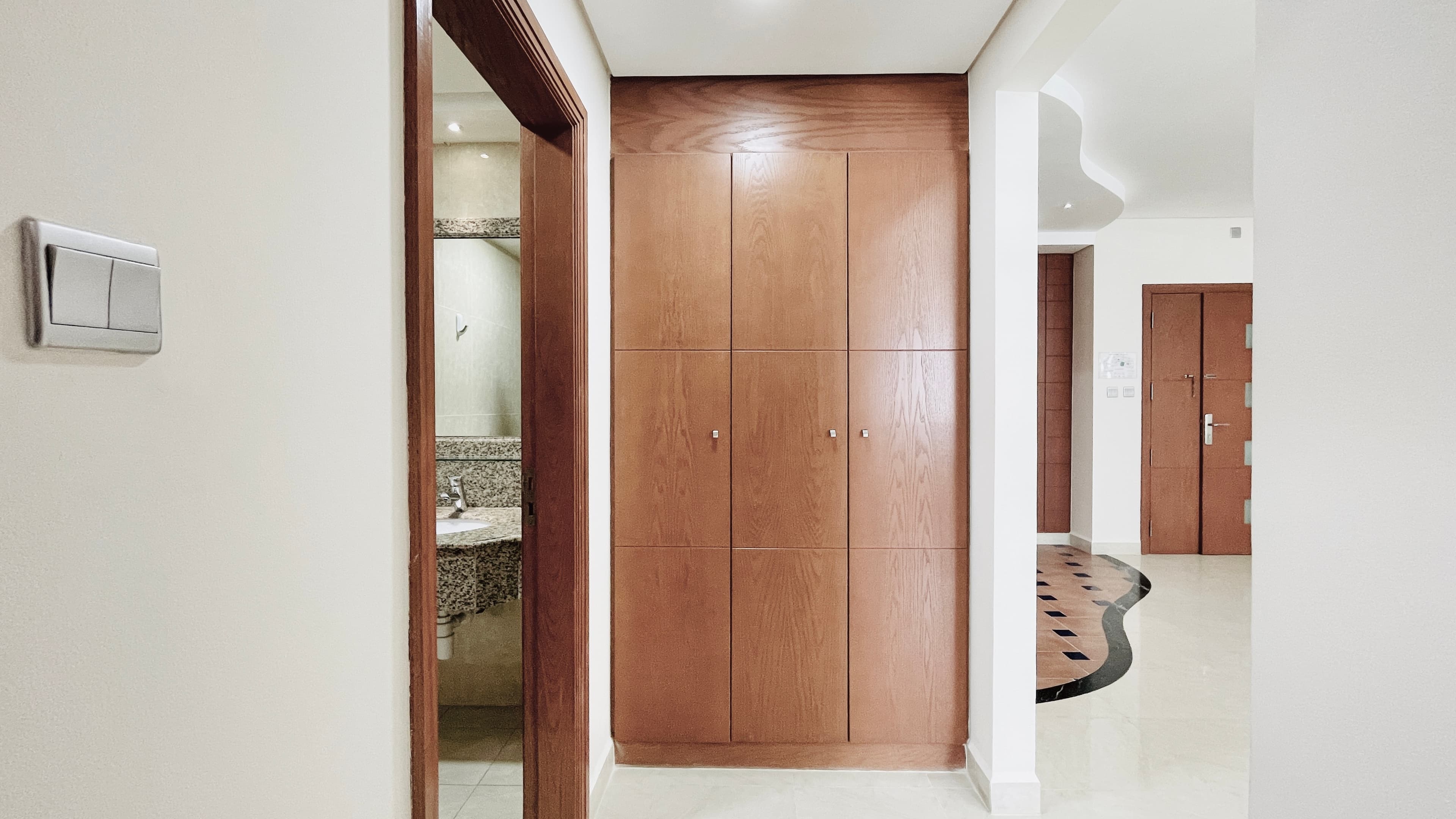 SPACIOUS ROOMS | BALCONY | CITYVIEW | GREAT FACILITIES