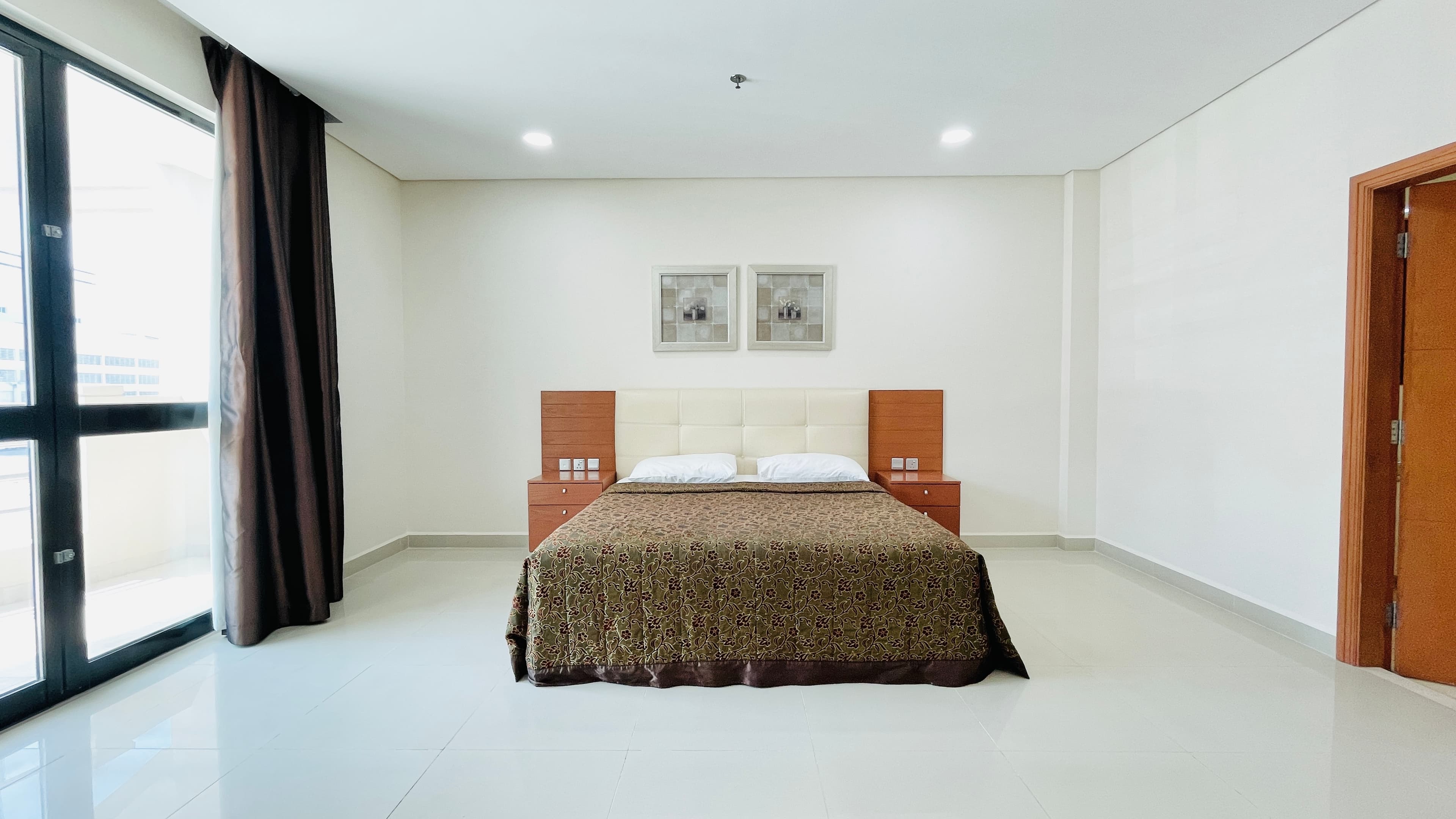 SPACIOUS ROOMS | BALCONY | CITYVIEW | GREAT FACILITIES