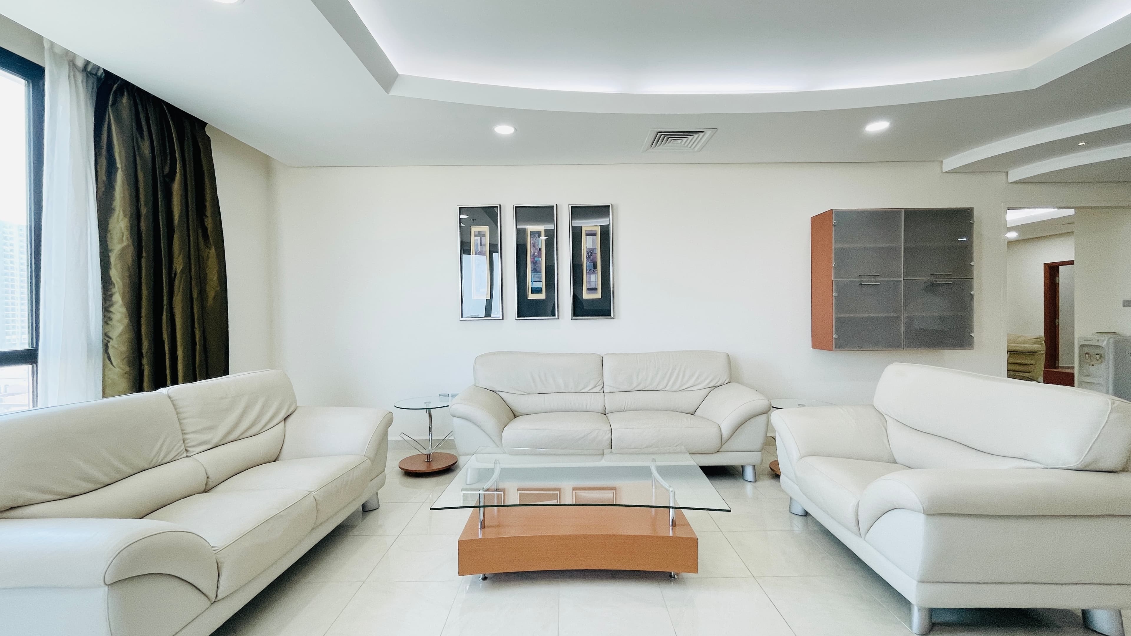 HOUSE KEEPING | BALCONY | CITYVIEW | GREAT FACILITIES