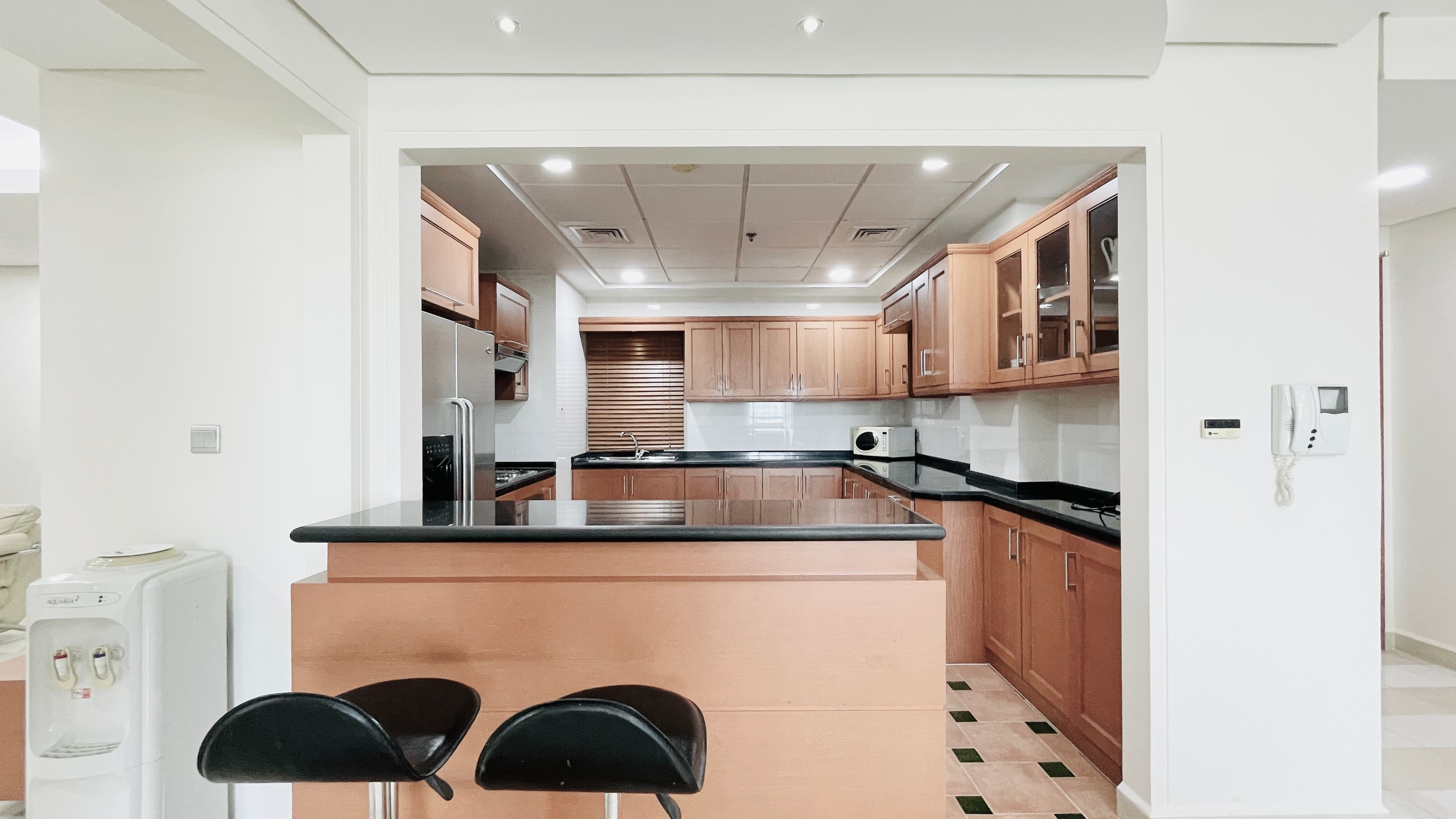 HOUSE KEEPING | BALCONY | CITYVIEW | GREAT FACILITIES