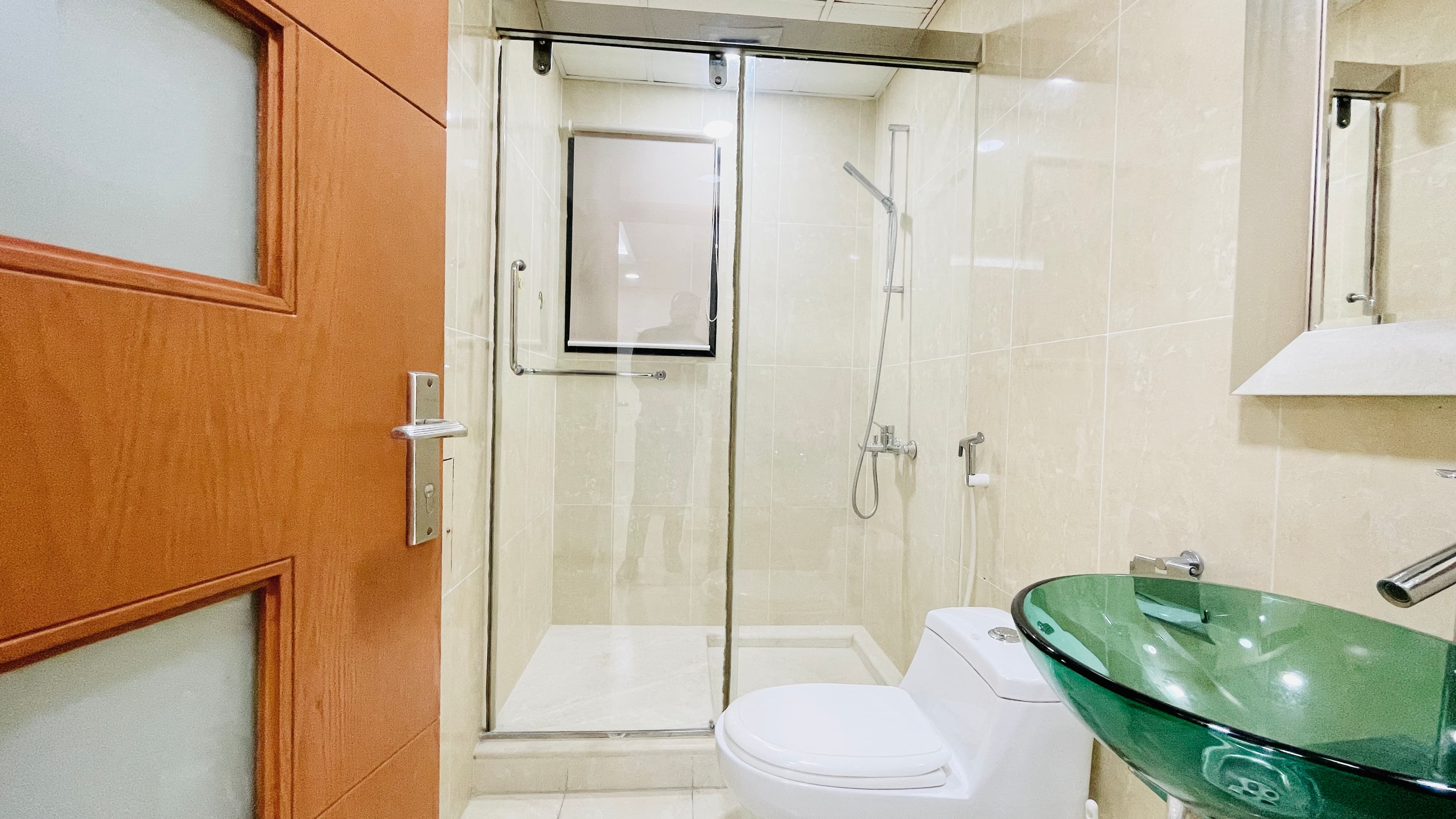 HOUSE KEEPING | BALCONY | CITYVIEW | GREAT FACILITIES