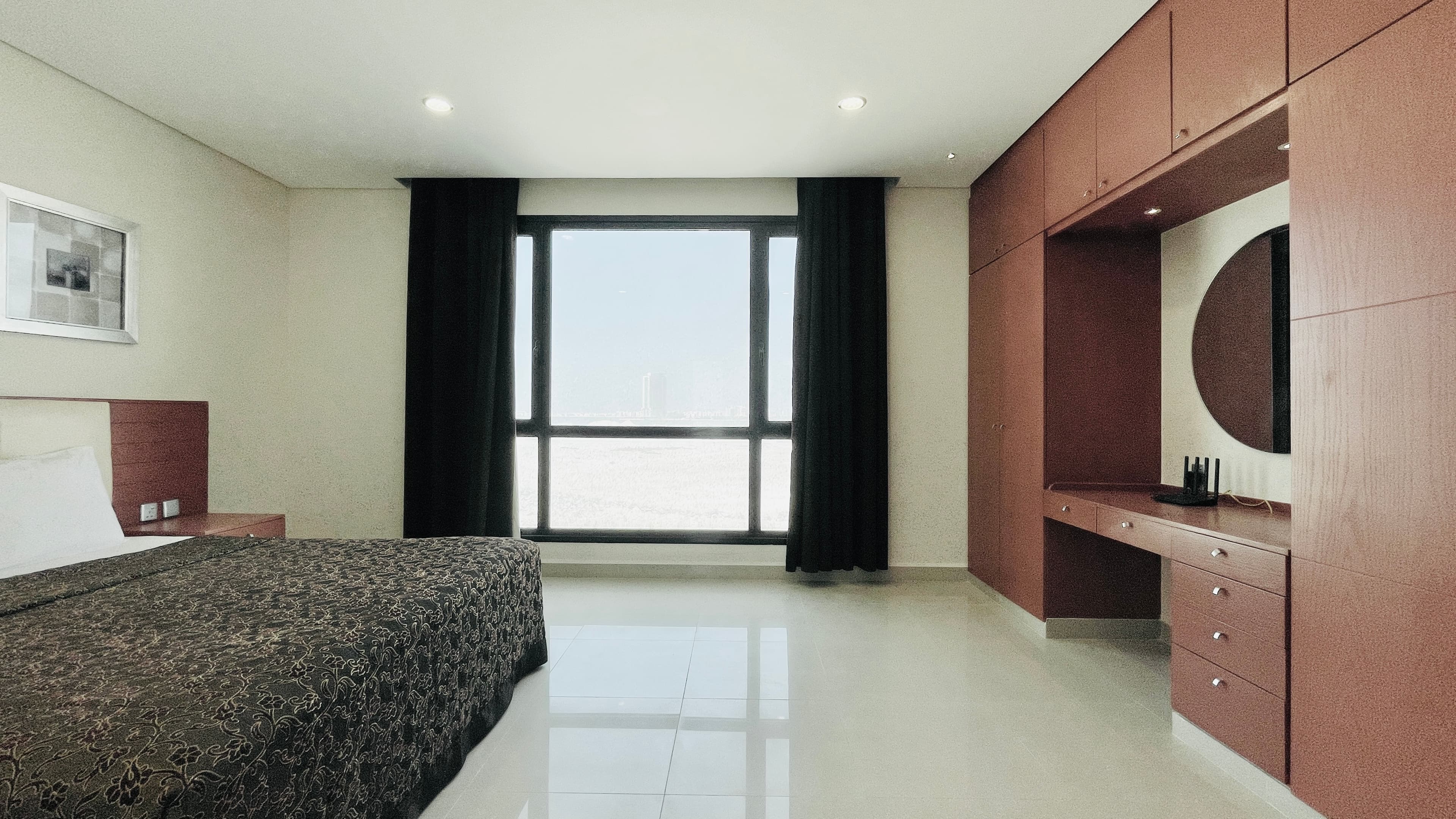 HOUSE KEEPING | SPACIOUS ROOMS | BALCONY | CITYVIEW