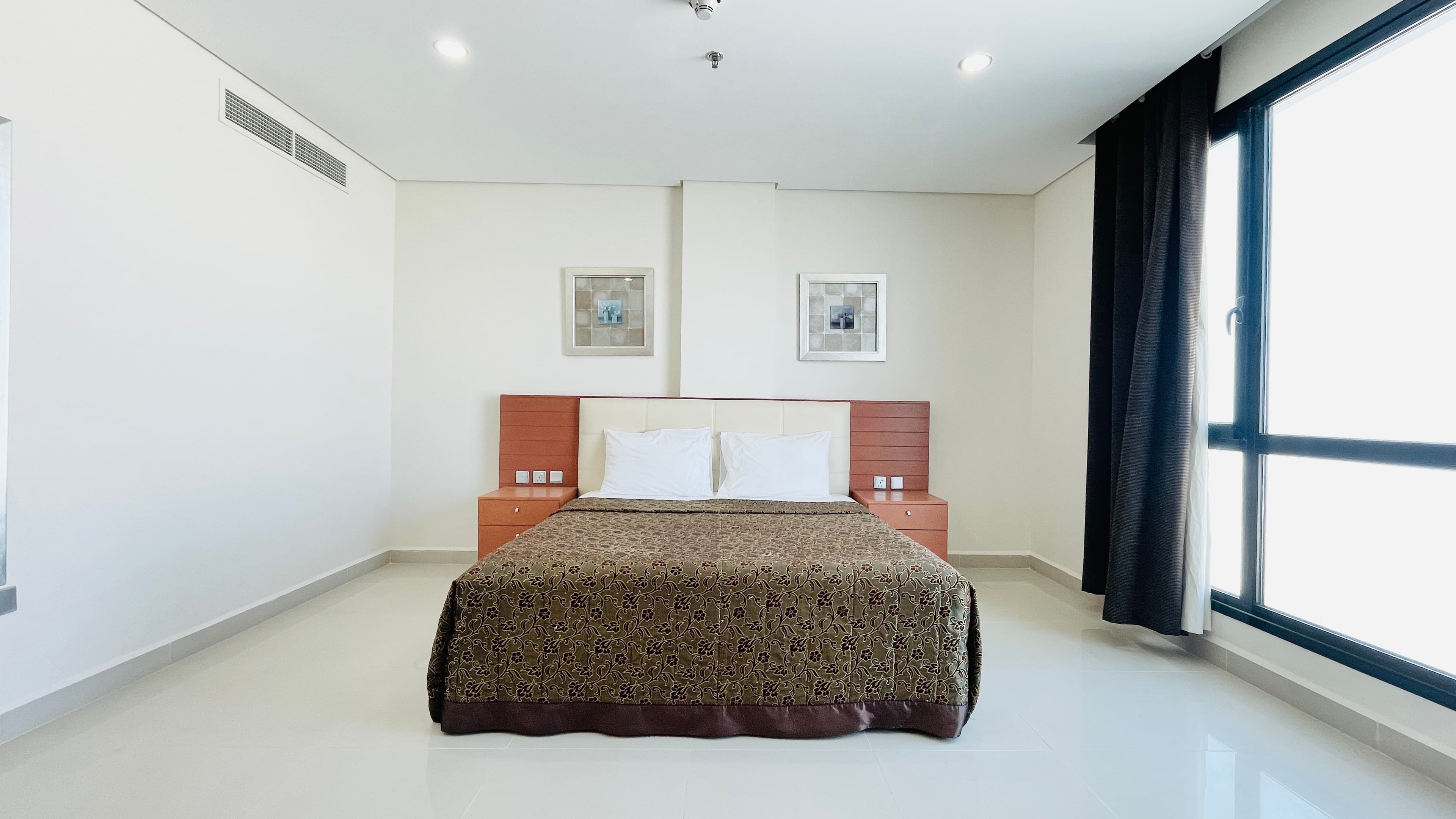 HOUSE KEEPING | SPACIOUS ROOMS | BALCONY | CITYVIEW