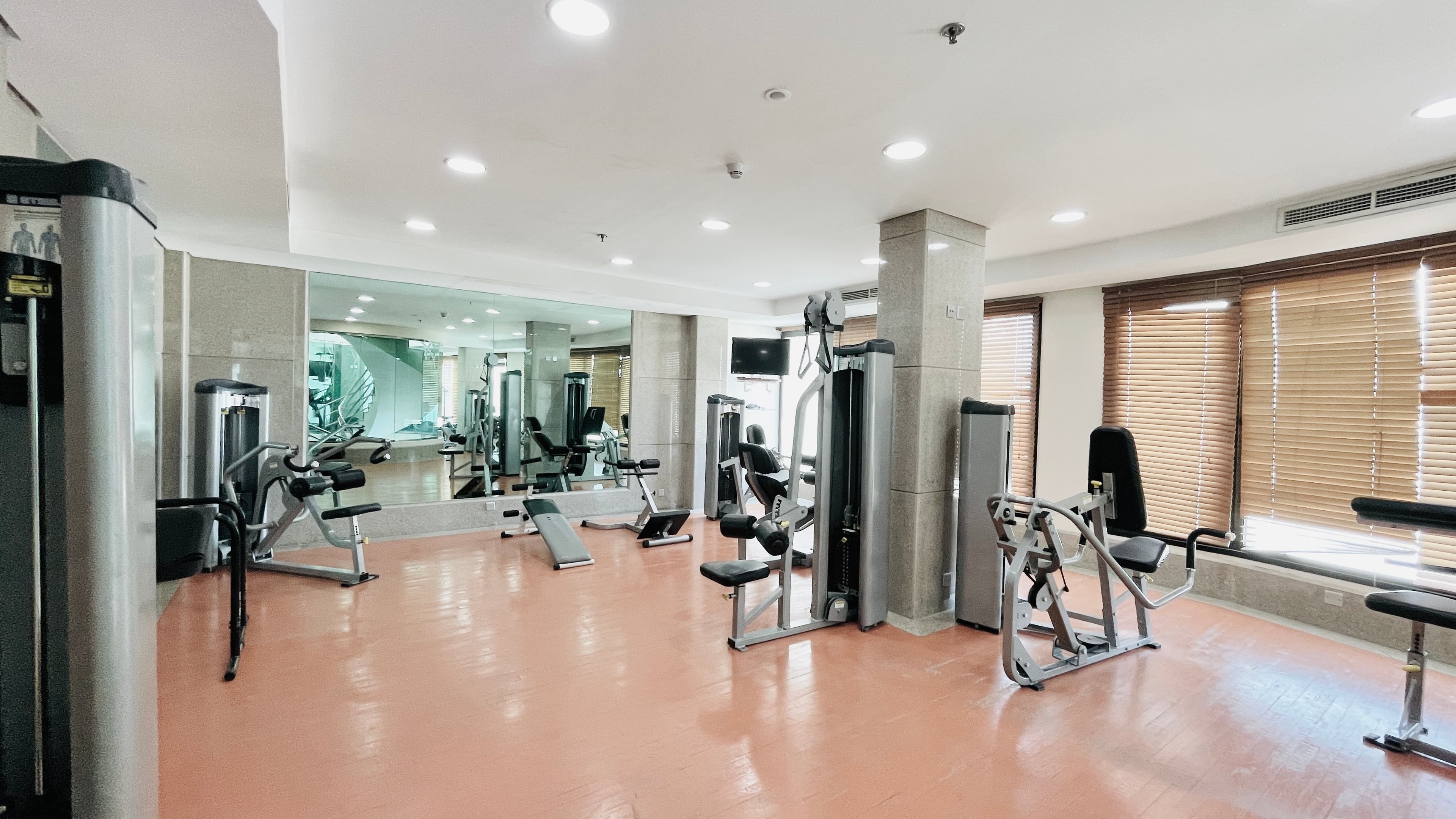 HOUSE KEEPING | BALCONY | CITYVIEW | GREAT FACILITIES