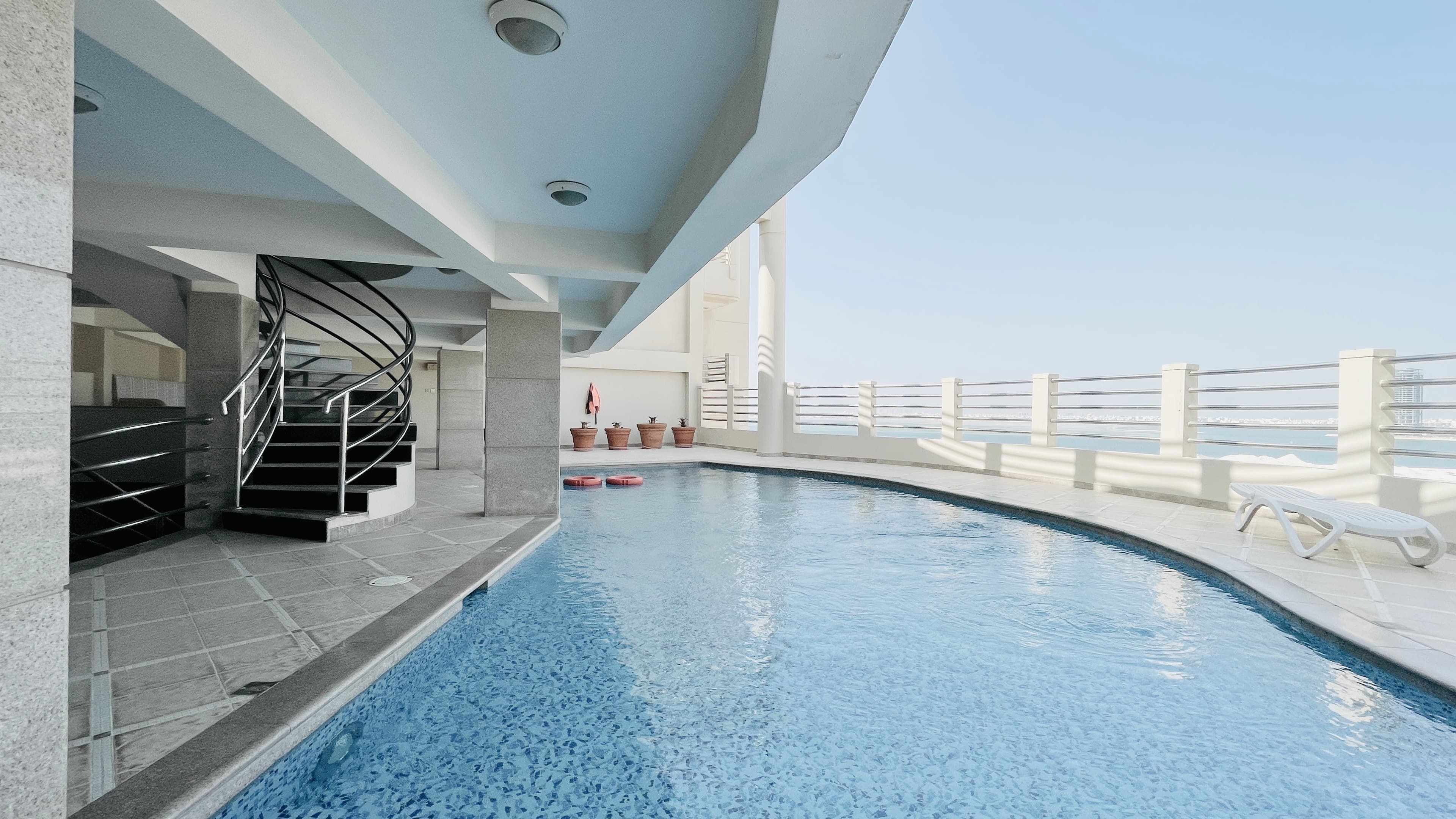 HOUSE KEEPING | BALCONY | CITYVIEW | GREAT FACILITIES