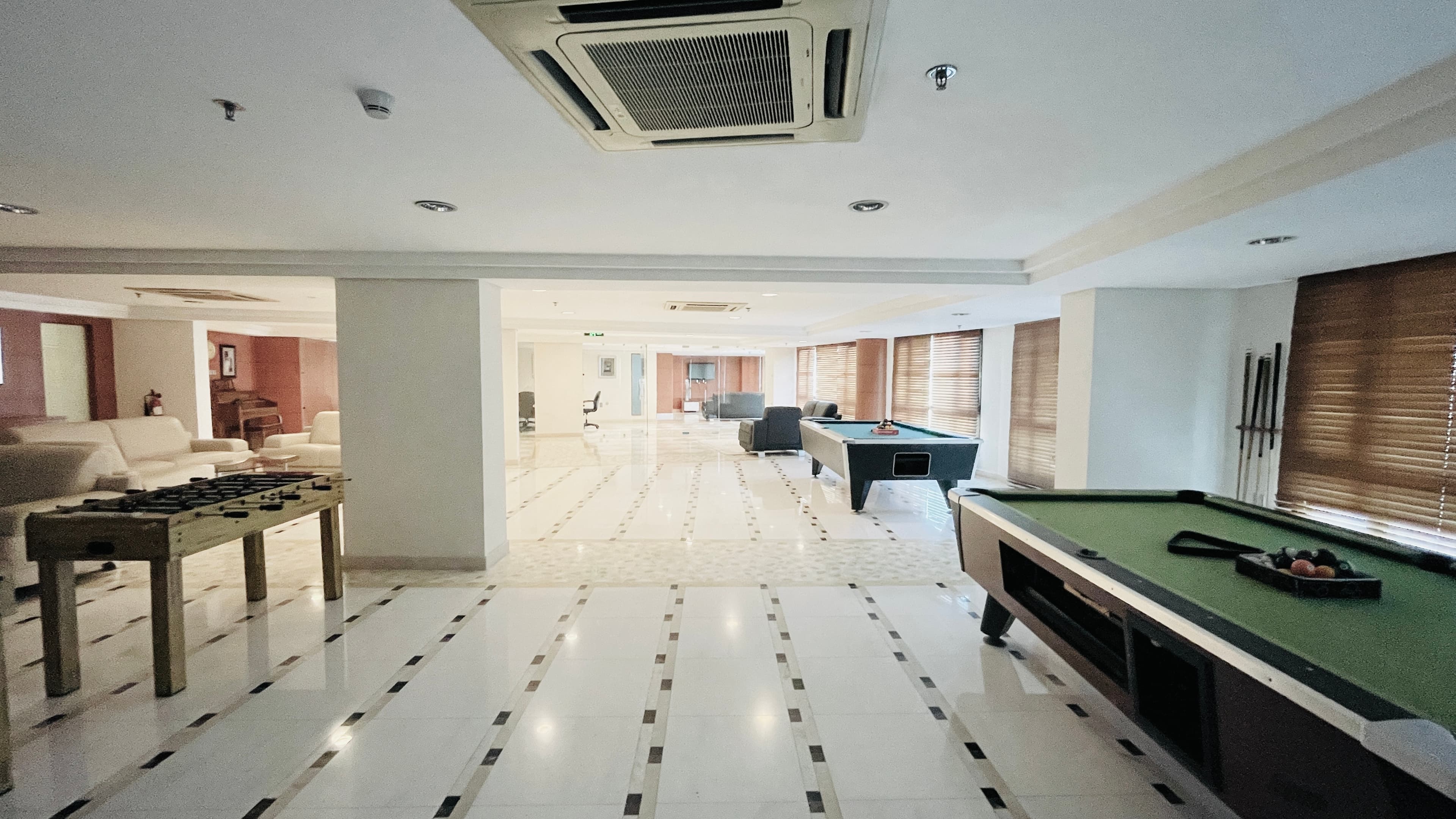 SPACIOUS ROOMS | BALCONY | CITYVIEW | GREAT FACILITIES