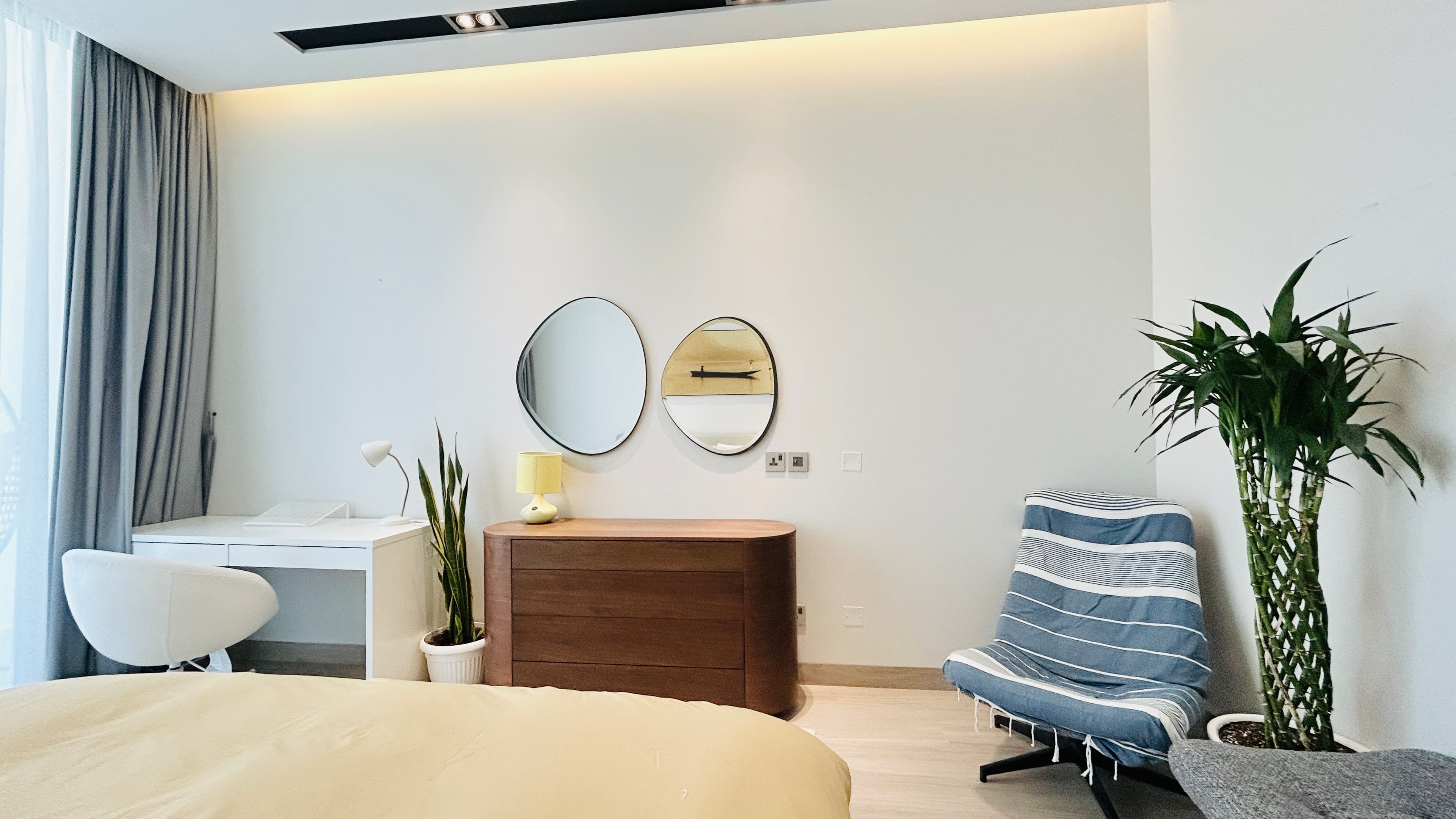GREAT AMENITIES | LUXURY | SPACIOUS ROOM | SEA VIEW