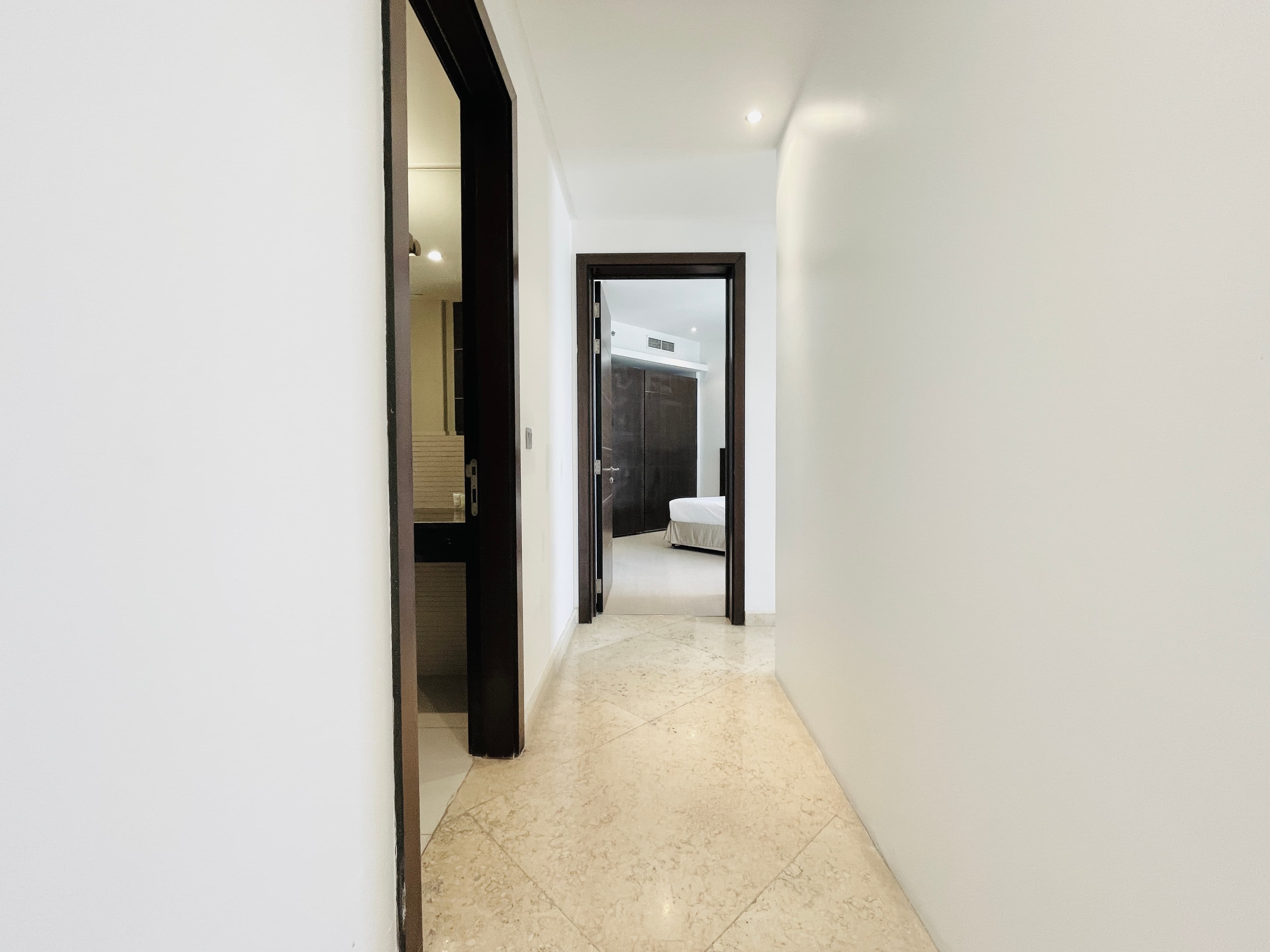 CITY VIEW | UNLIMITED EWA | HOUSEKEEPING | SPACIOUS