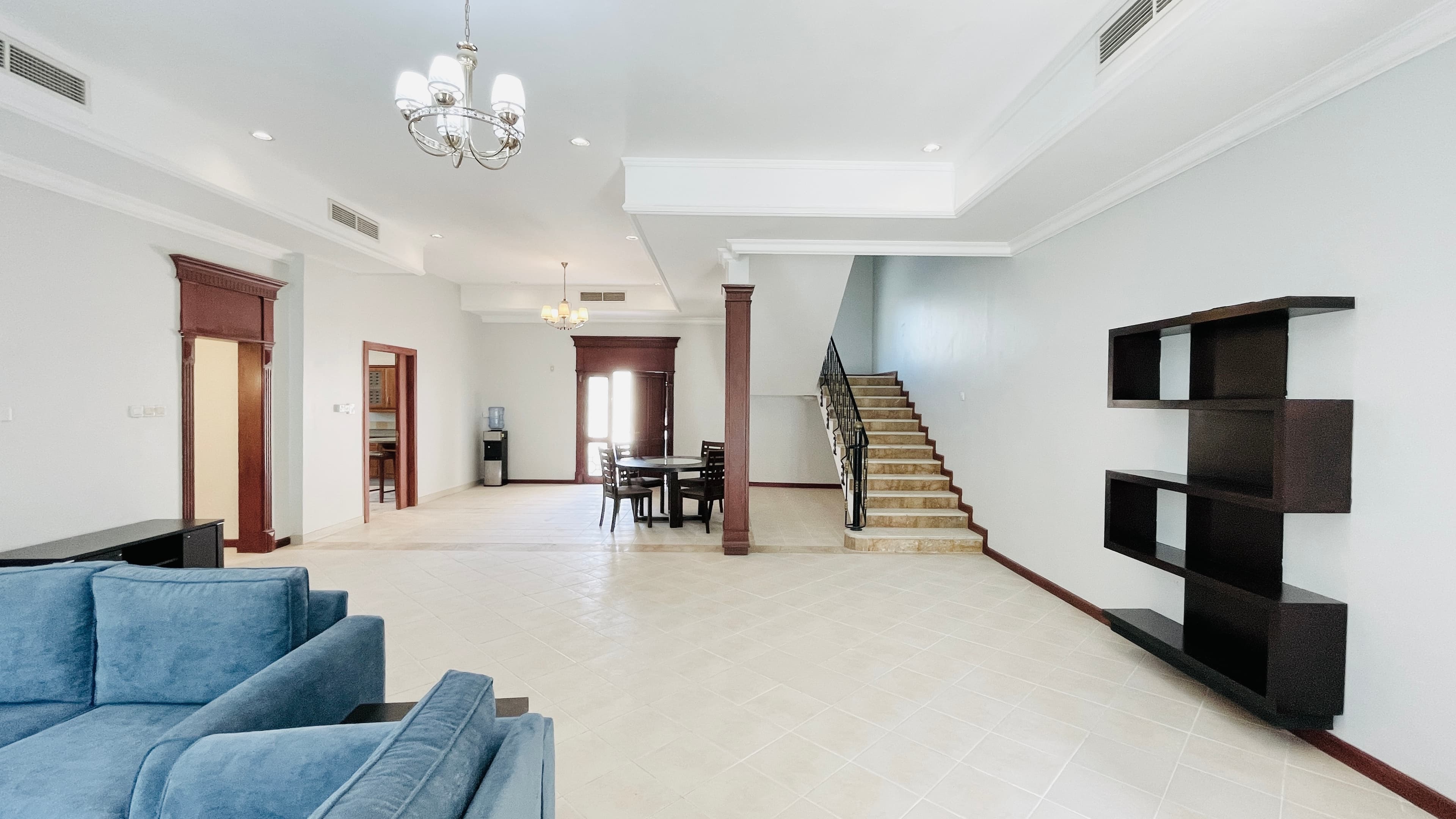 FURNISHED VILLA | TERRACE | SPACIOUS | PRIVATE GARAGE