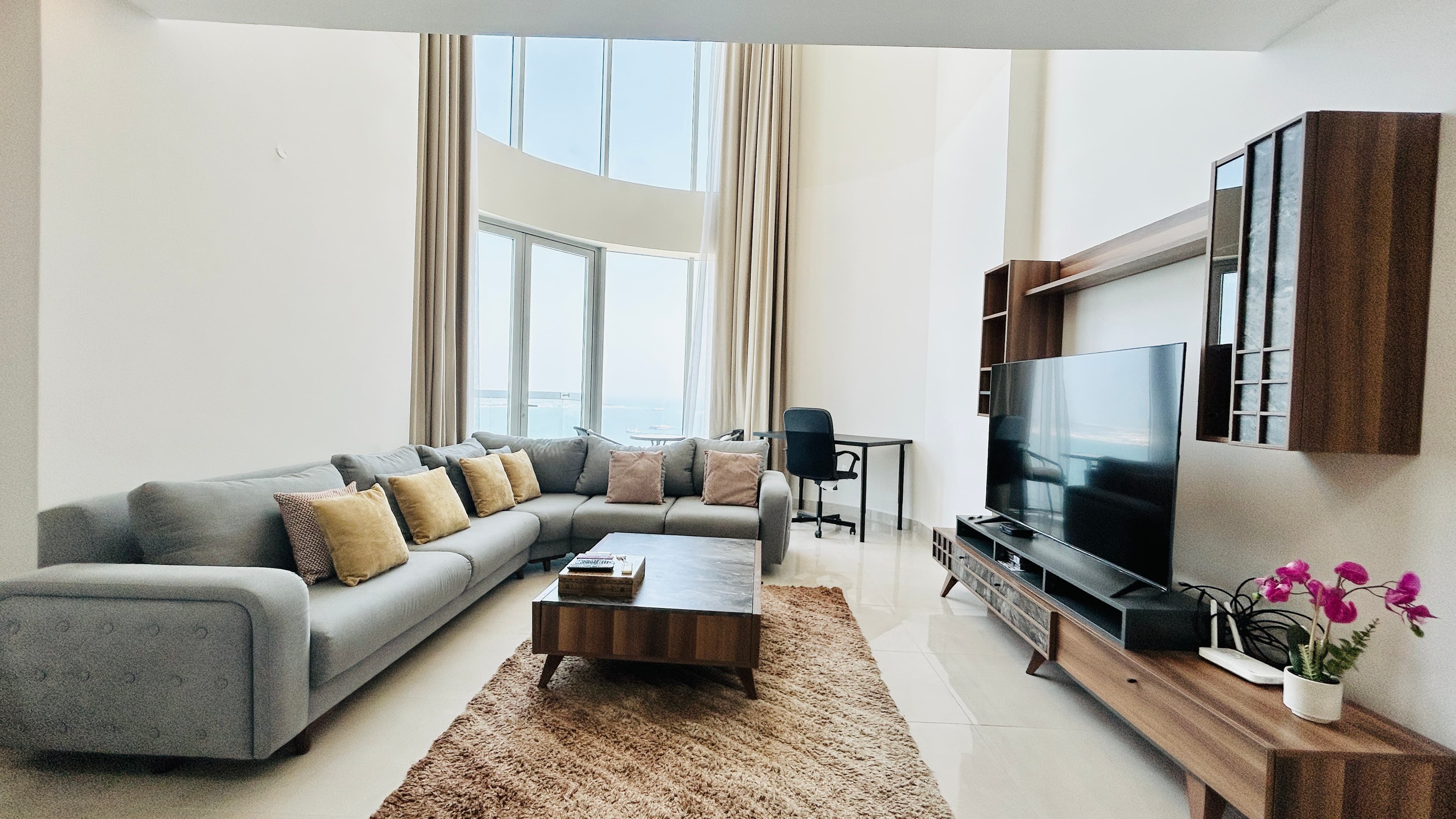 LUXURY | FULL SEA VIEW | SPACIOUS ROOM | BALCONY