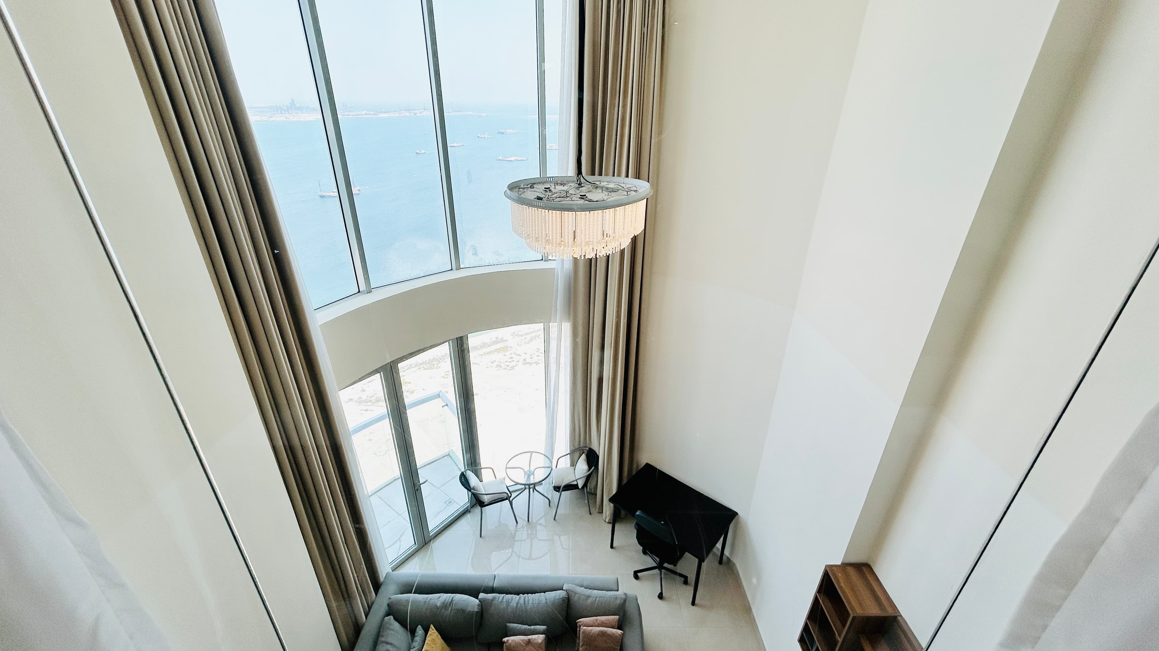 LUXURY | FULL SEA VIEW | SPACIOUS ROOM | BALCONY