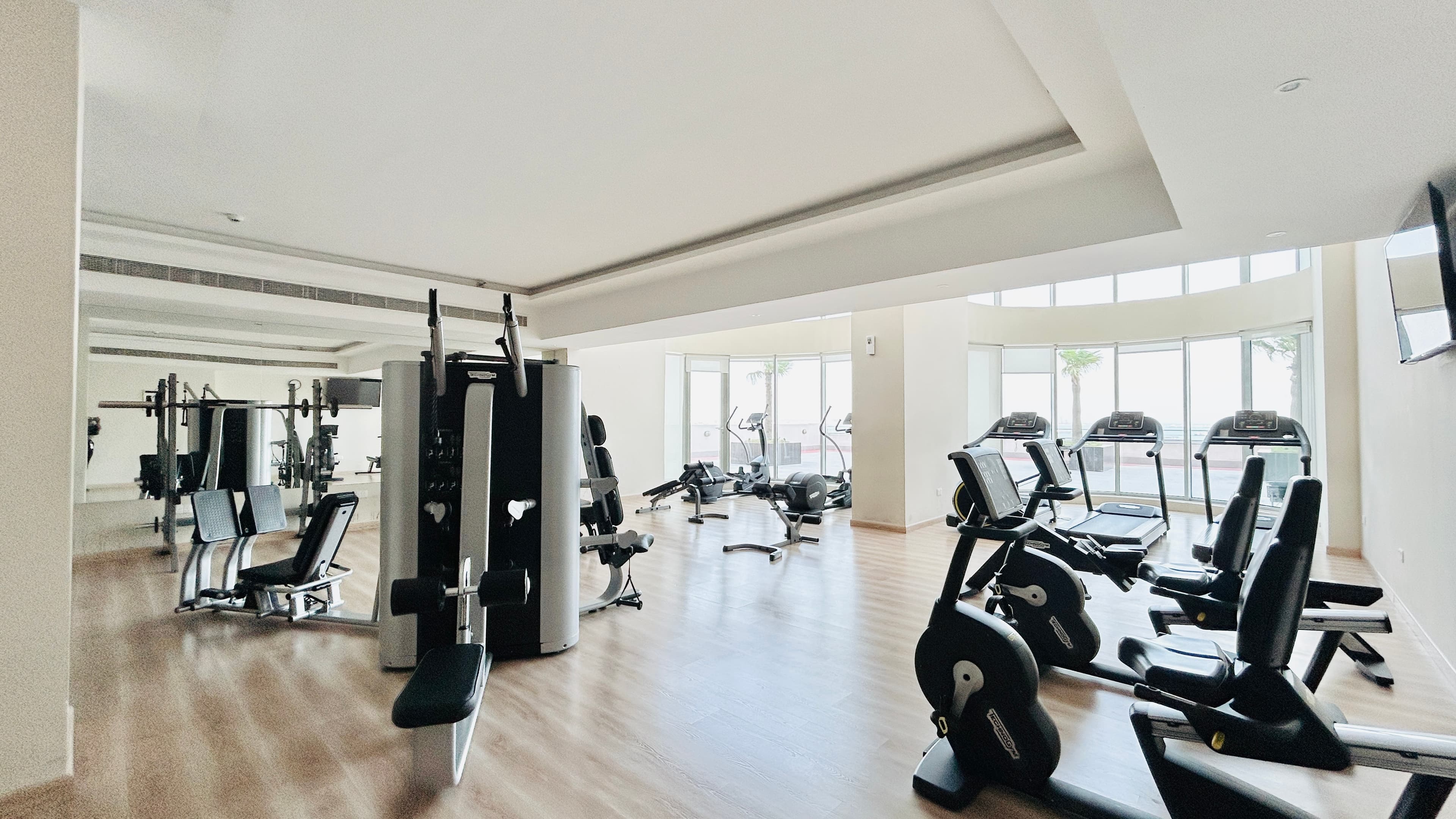 LUXURY | FULL SEA VIEW | SPACIOUS ROOM | BALCONY