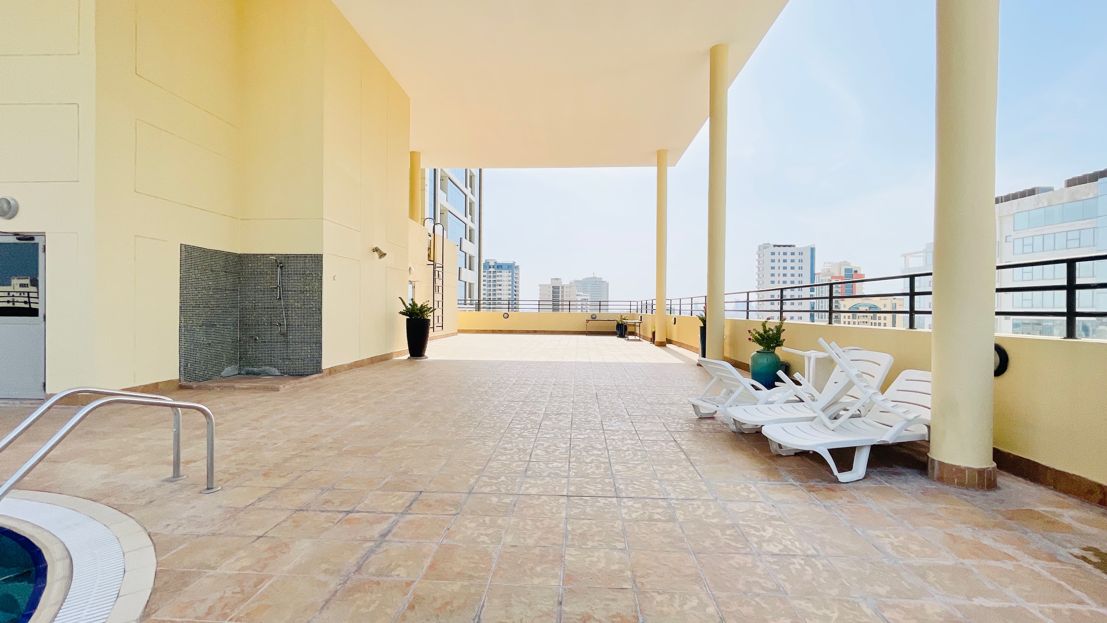 MODERN | BRIGHT LIGHT | SPACIOUS ROOMS | GREAT FACILITIES
