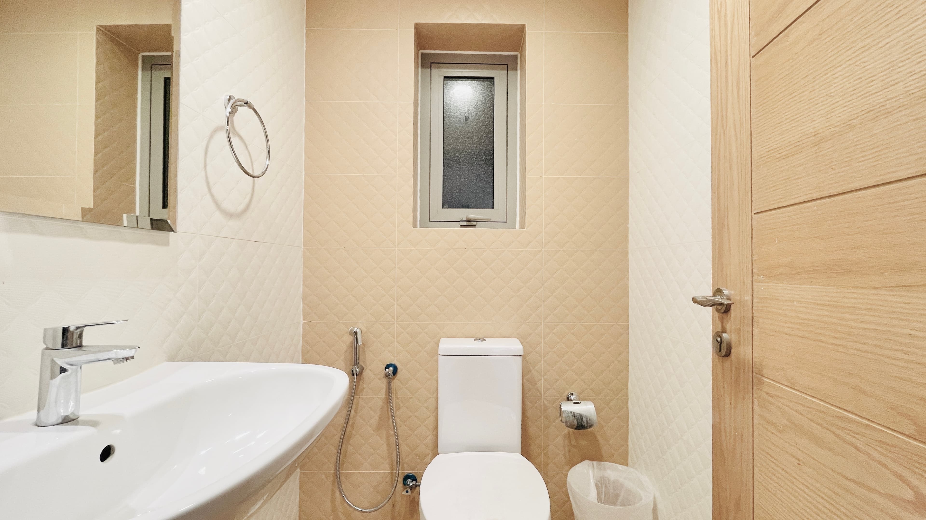 MODERN | BRIGHT LIGHT | SPACIOUS ROOMS | GREAT FACILITIES