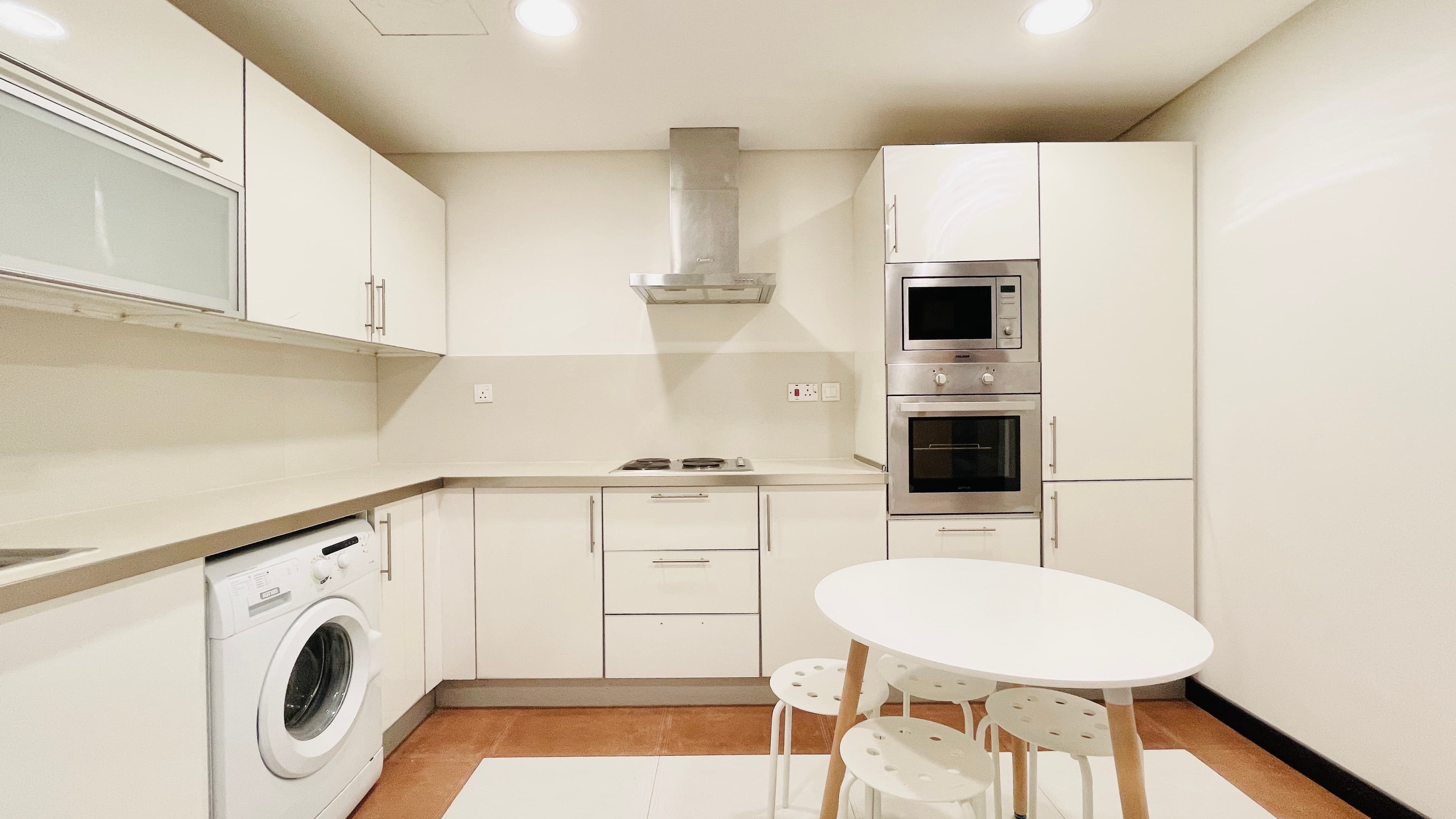 MODERN | BRIGHT LIGHT | SPACIOUS ROOMS | GREAT FACILITIES