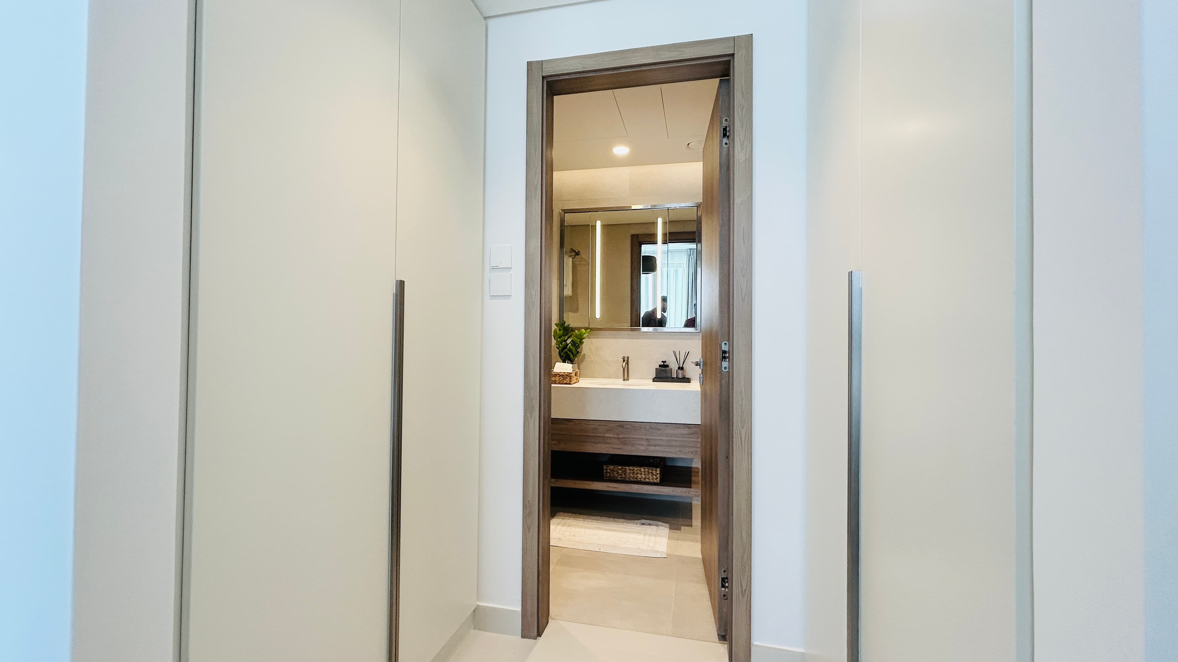 INSTALLMENT PLAN | SPACIOUS ROOMS | BEACHFRONT VIEW
