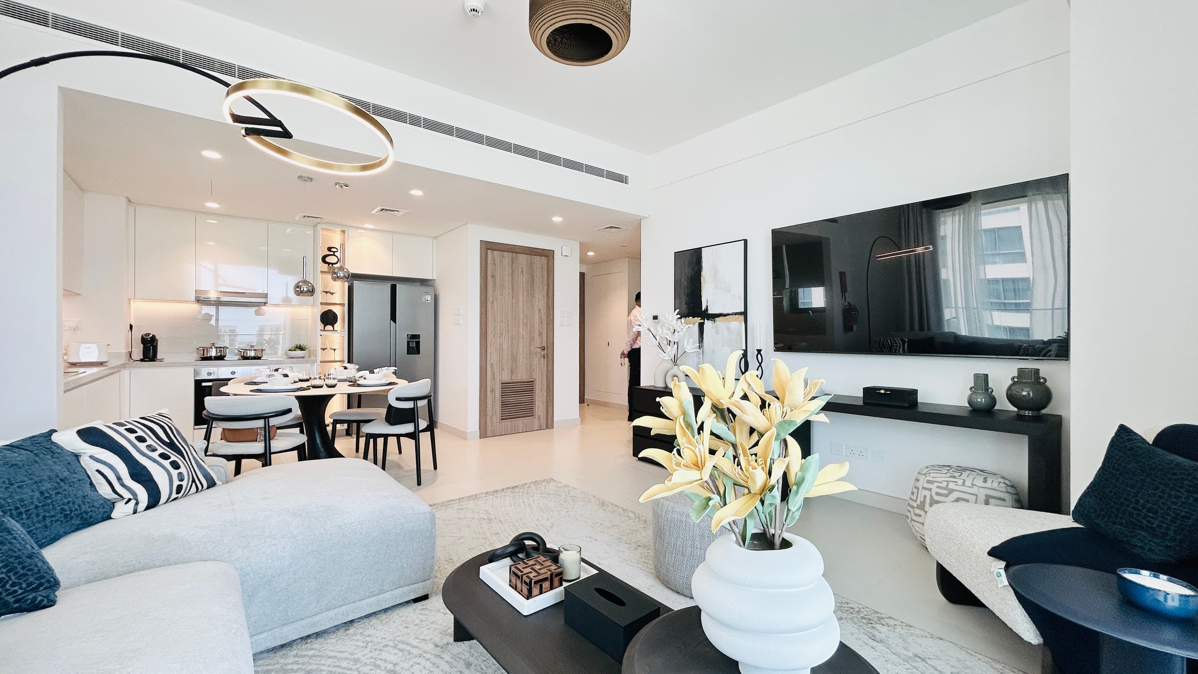 BEACHFRONT VIEW | INSTALLMENT PLAN | SPACIOUS ROOMS