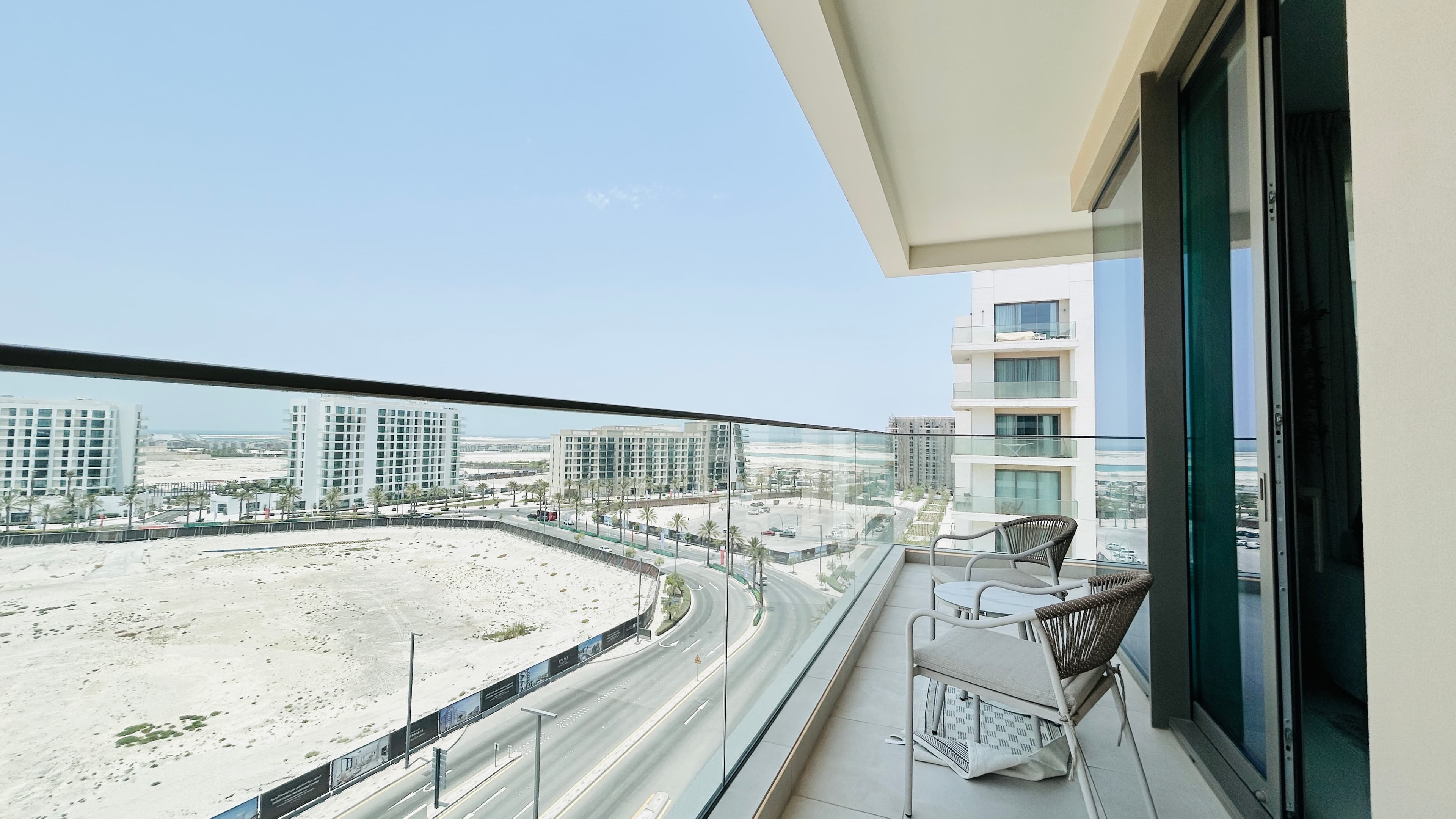 BEACHFRONT VIEW | INSTALLMENT PLAN | SPACIOUS ROOMS