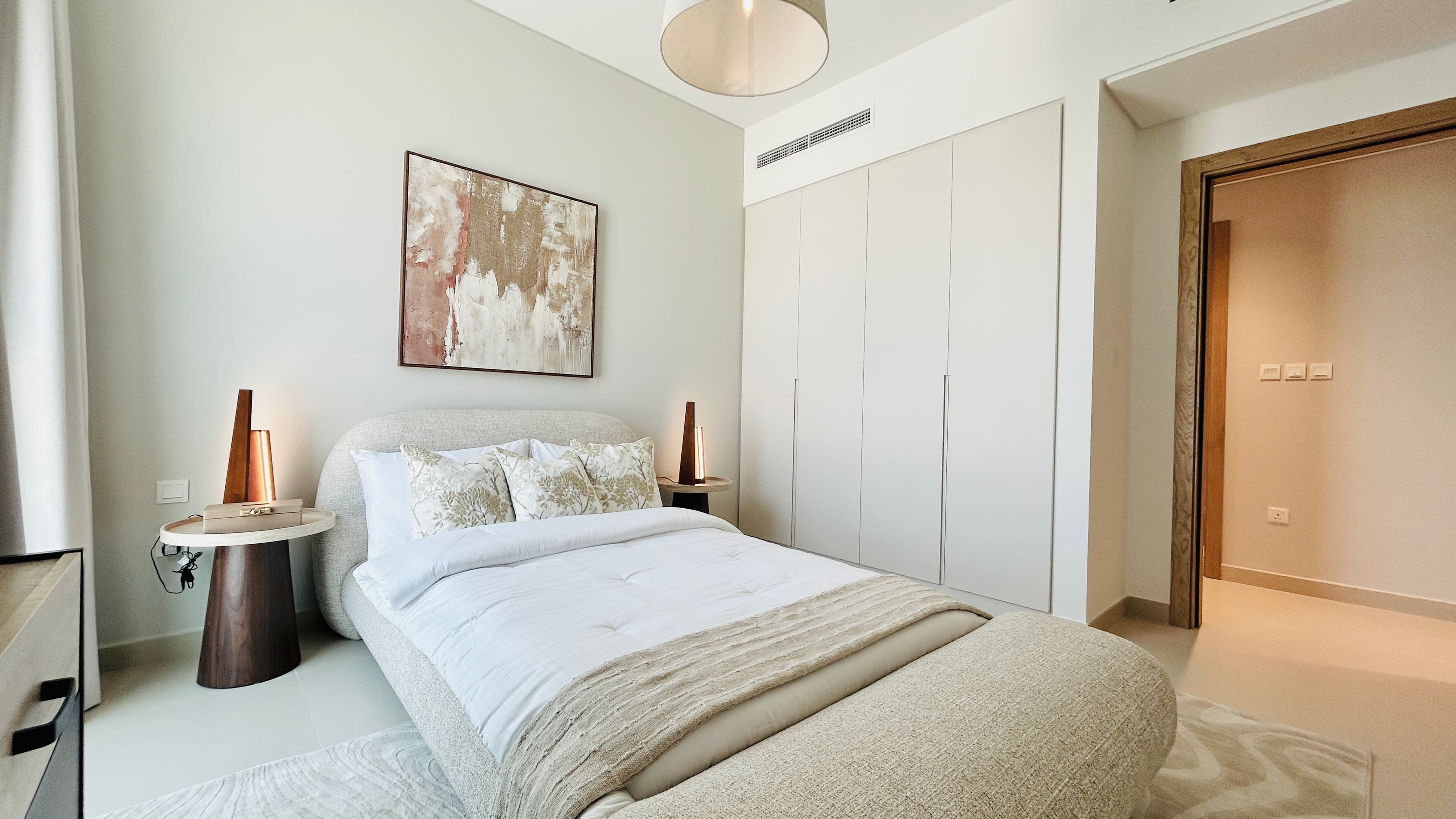 SPACIOUS ROOMS | INSTALLMENT PLAN | BEACHFRONT VIEW