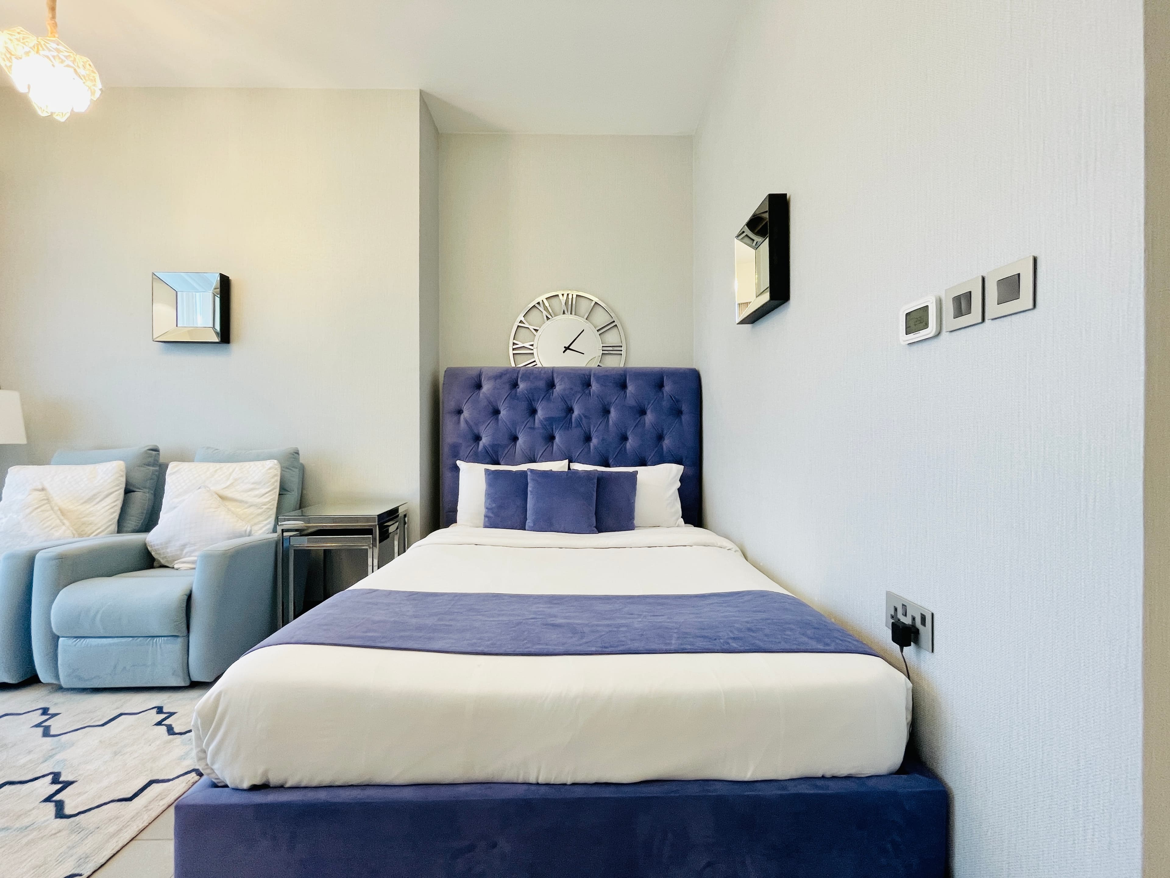 LUXURY | GREAT FACILITIES | CITY VIEW | BALCONY